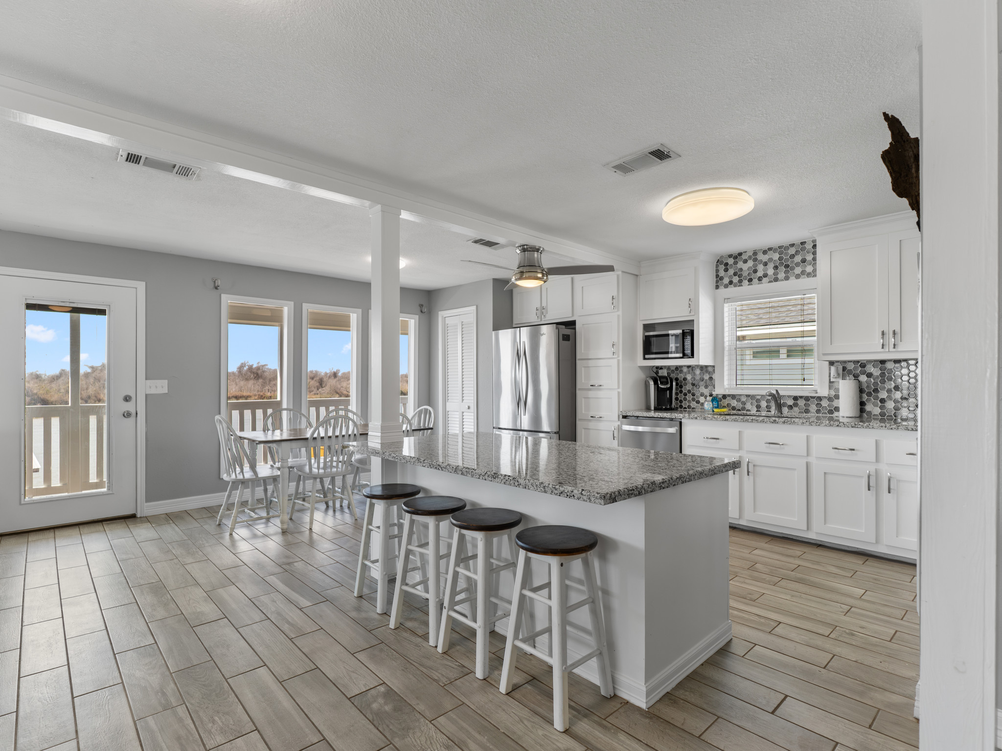 Main kitchen area (upstairs)
