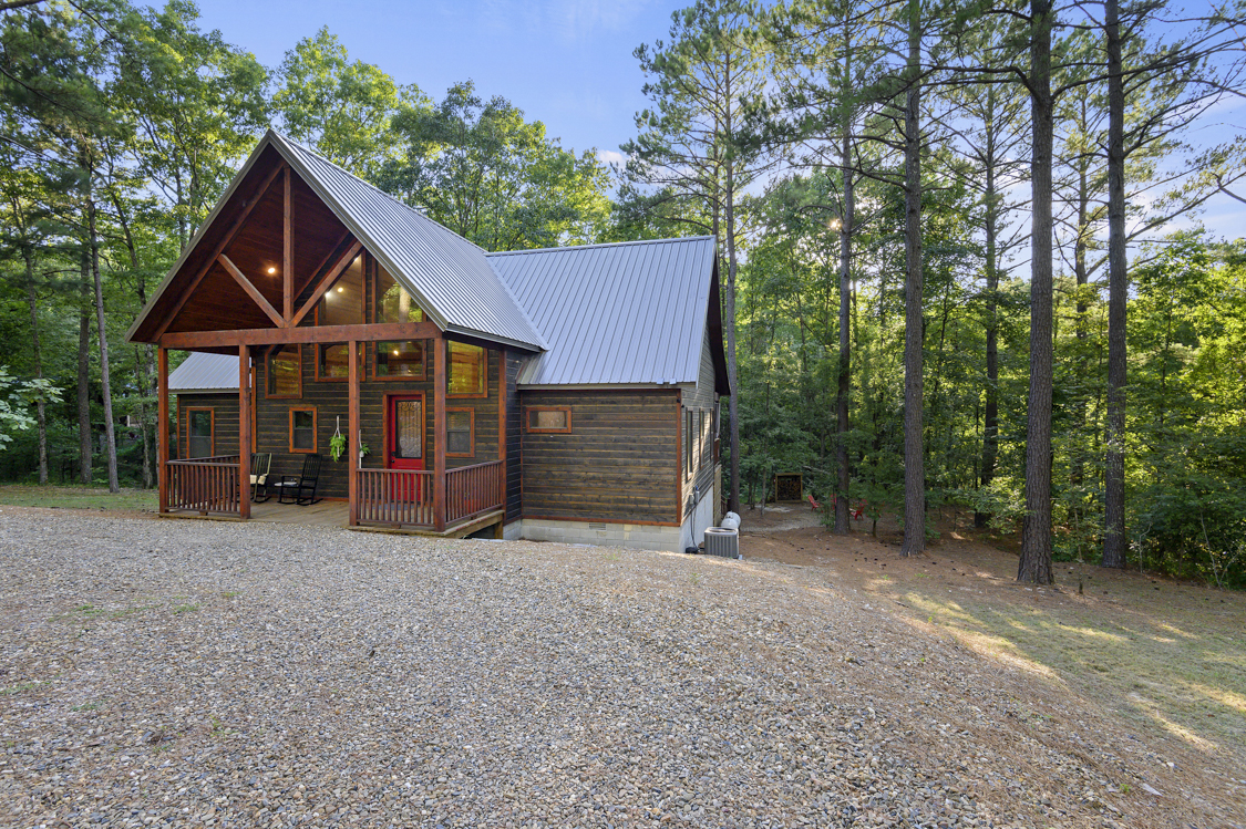 Classic cabin with all the modern touches you need.