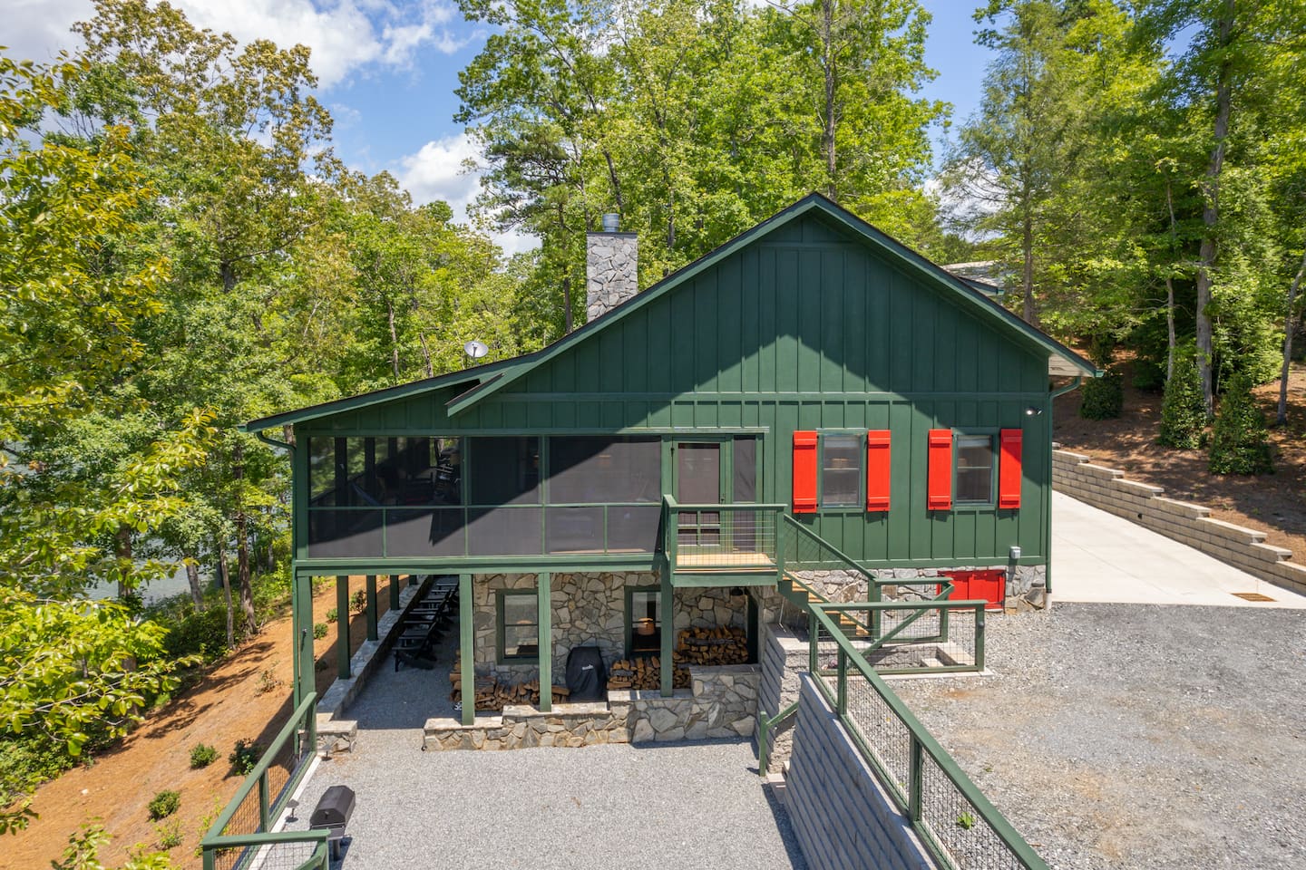 Drone Picture of the lake house 
