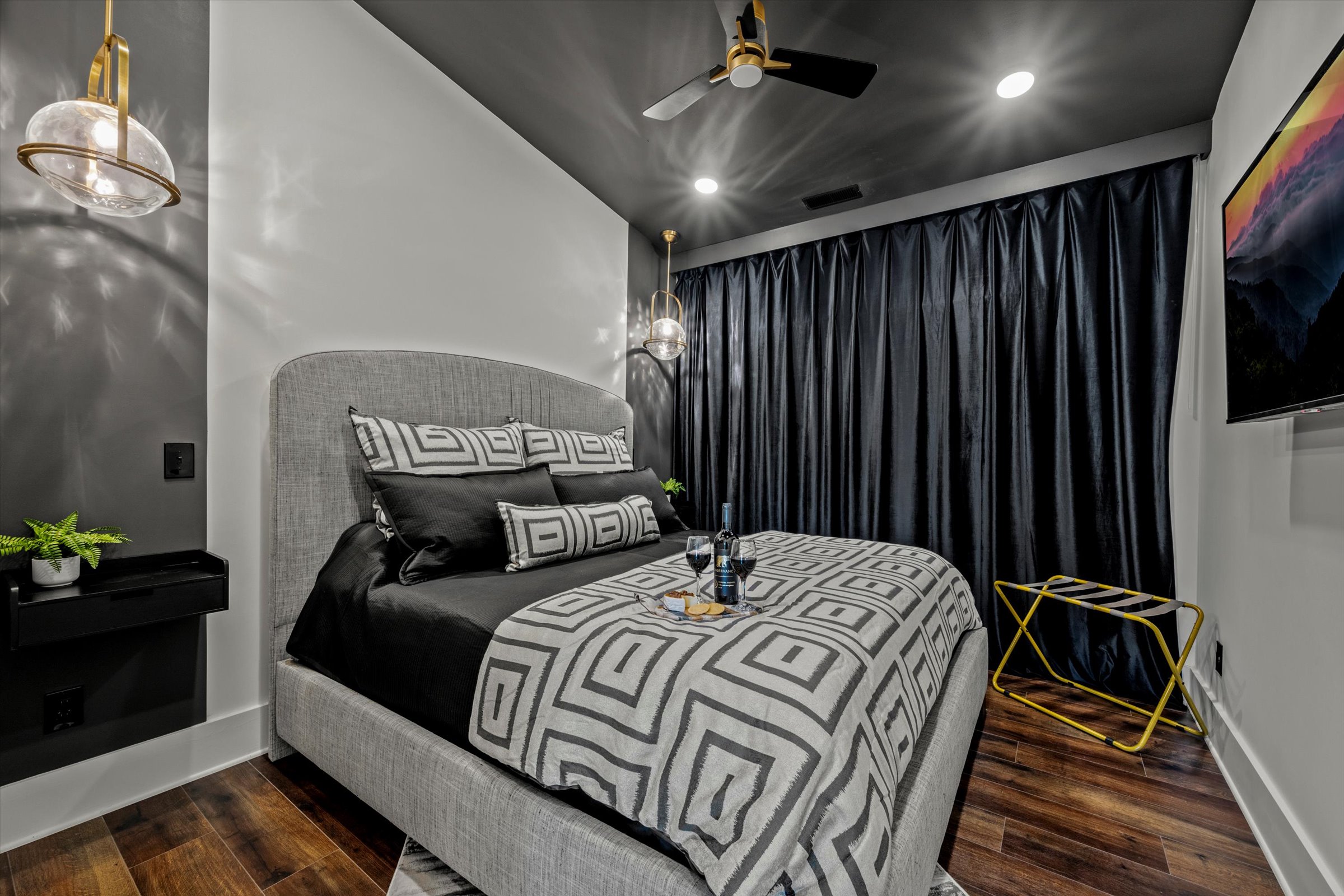 Rest and recharge with our high quality beddings at king bedroom!