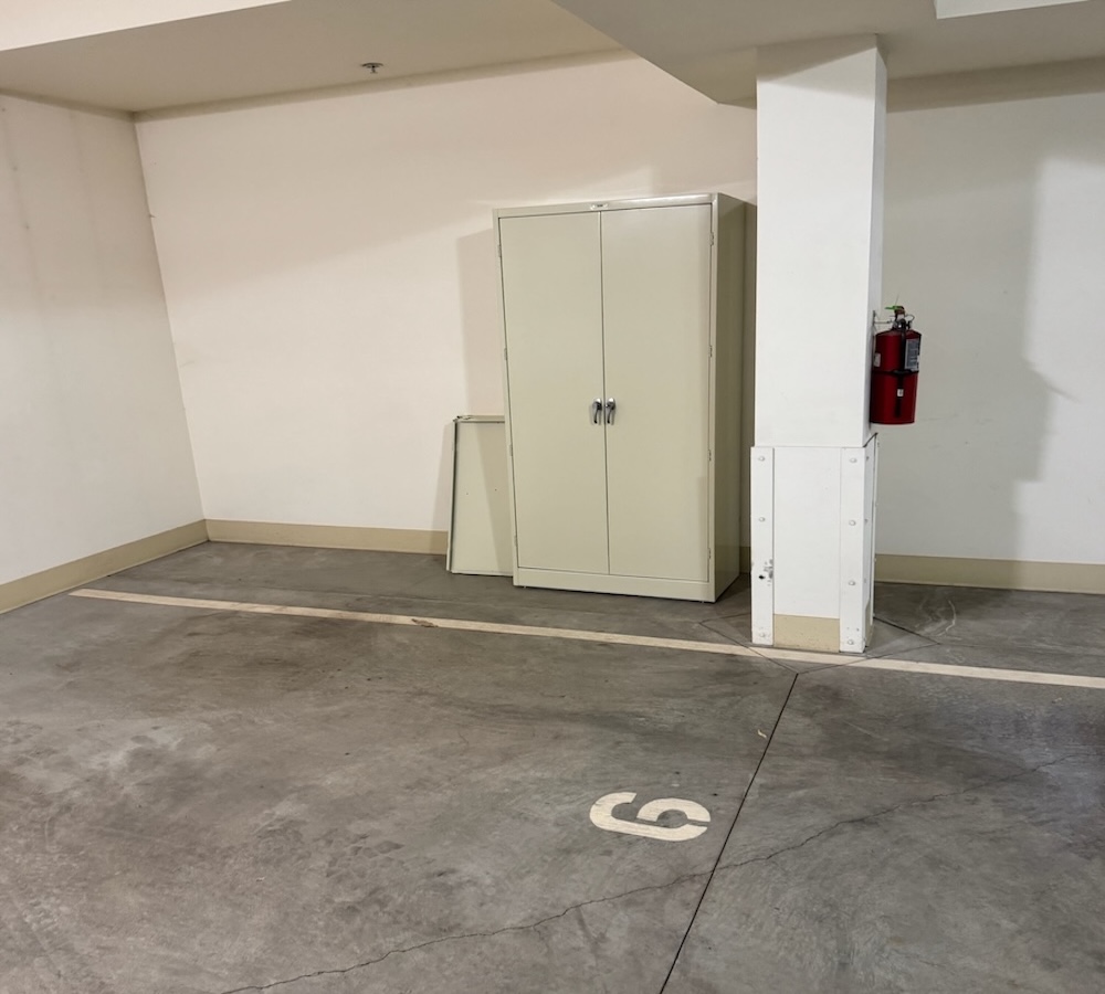 Heated garage for one vehicle only, private ski (or fishing rods) storage