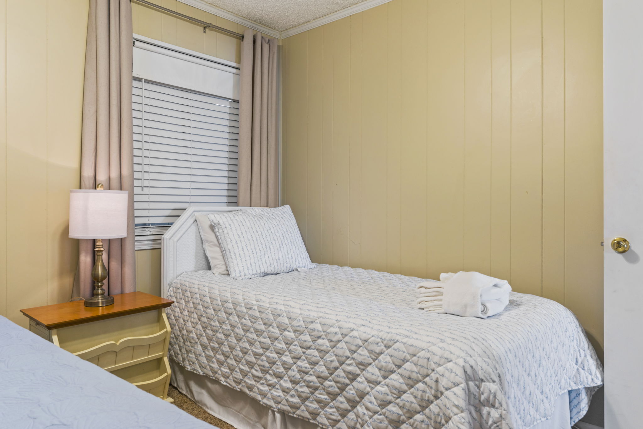 Guest Bedroom with a Full bed and Twin Bed