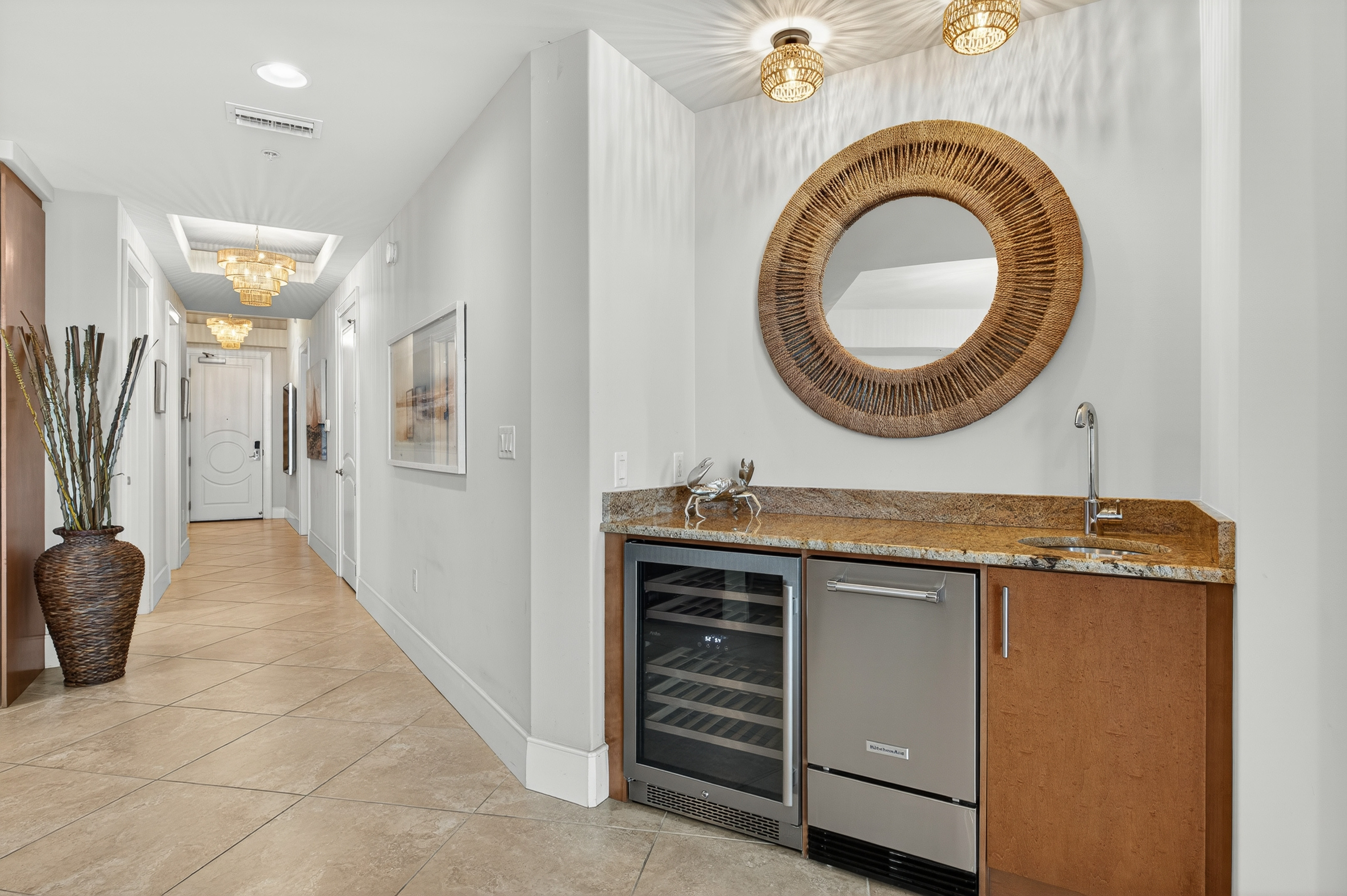 Wet bar, wine fridge, ice maker