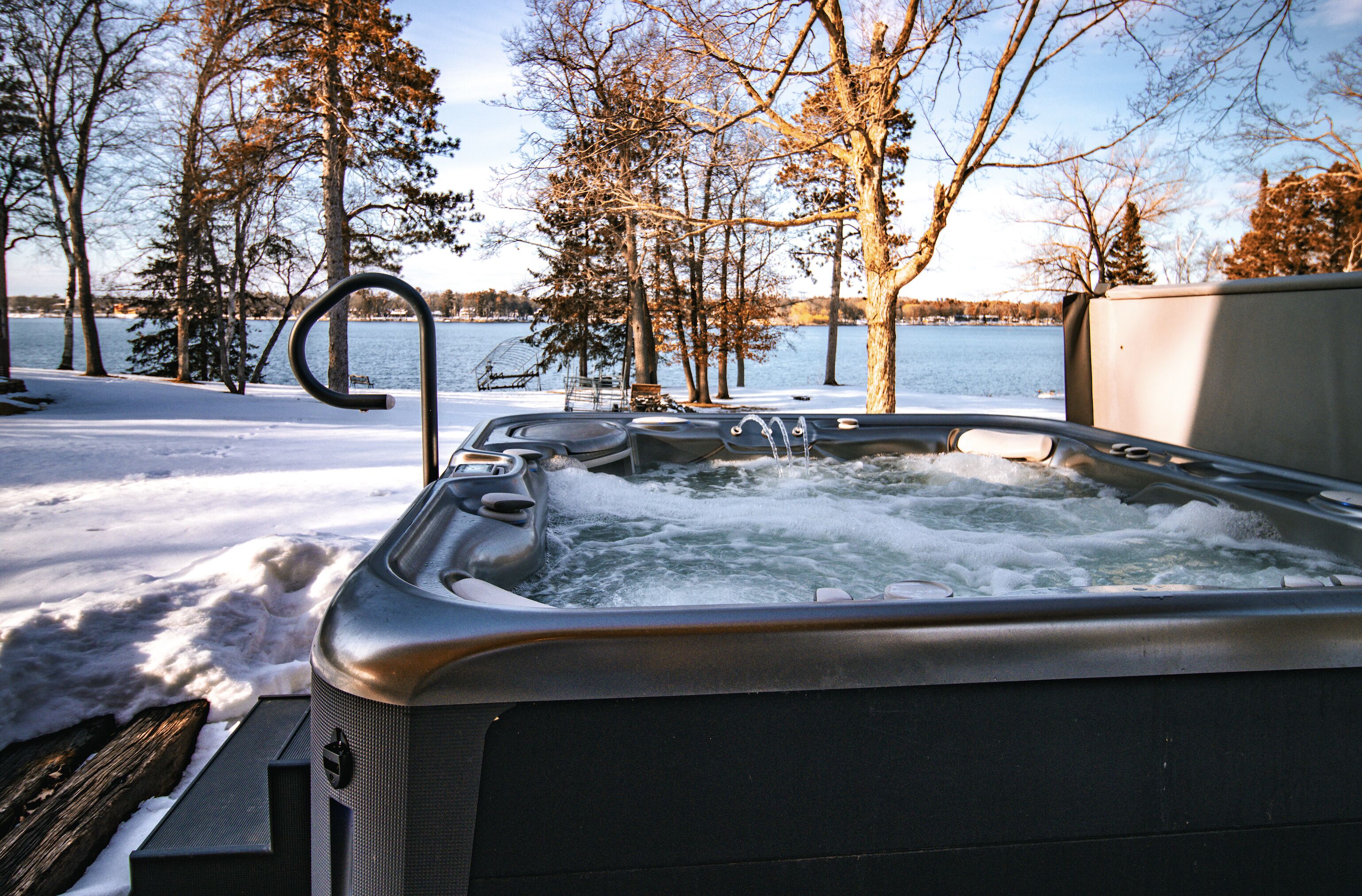 Salt water hydrotherapy hot tub - open year round!