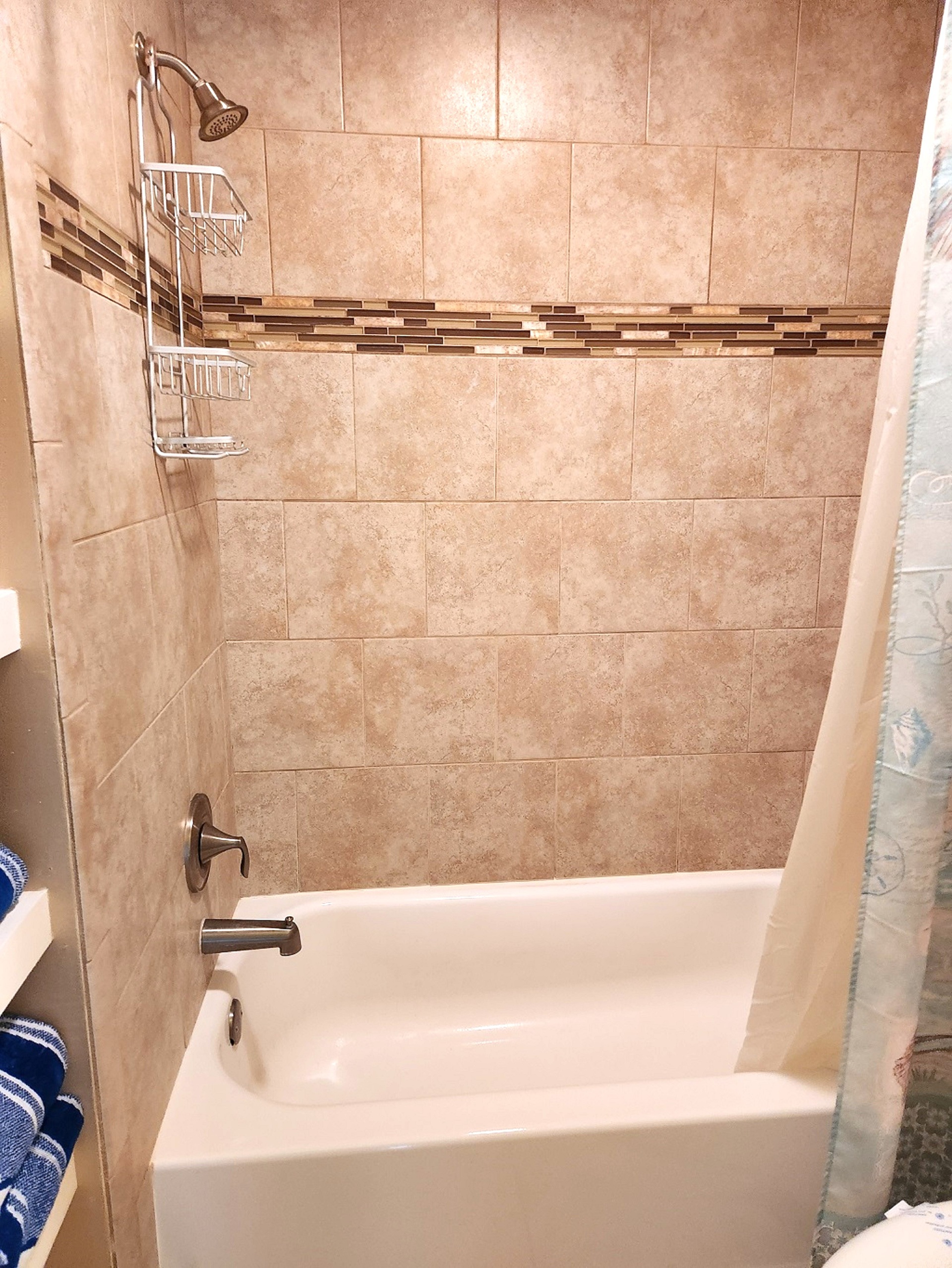 Water Closet with Tub and Shower