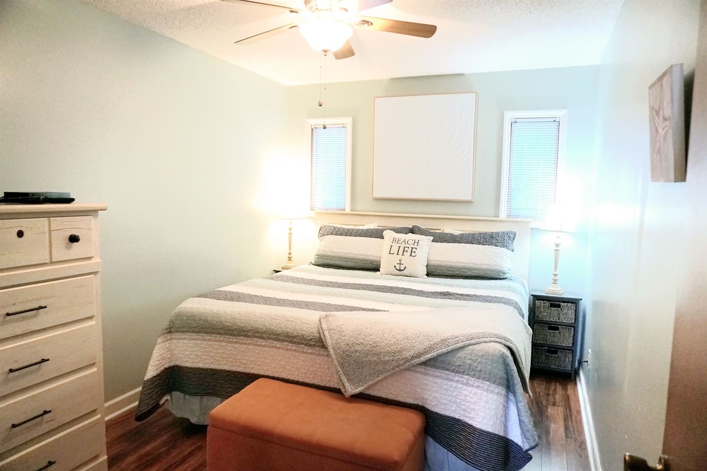Bedroom 1 - King