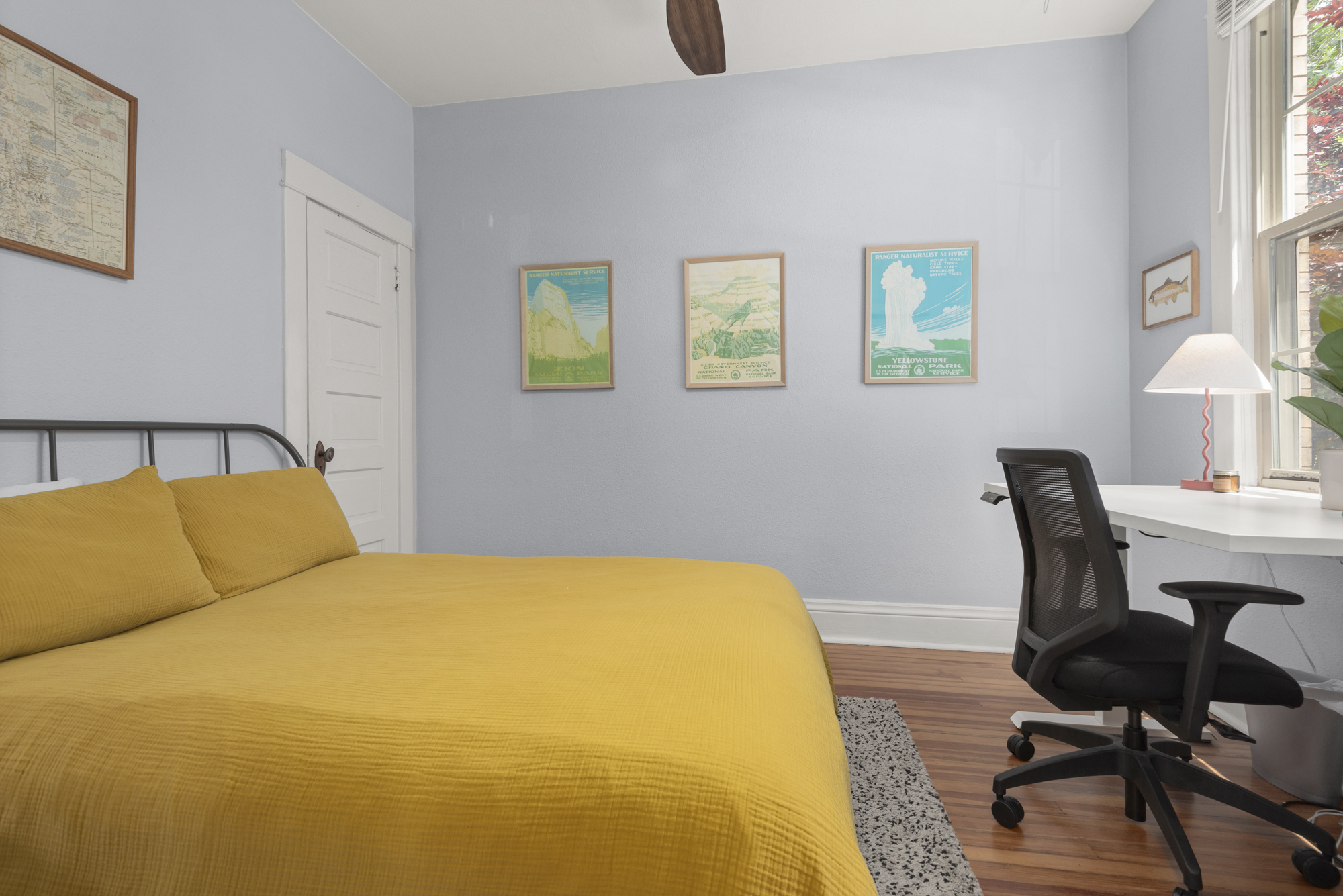 Guest Bedroom w/ Desk