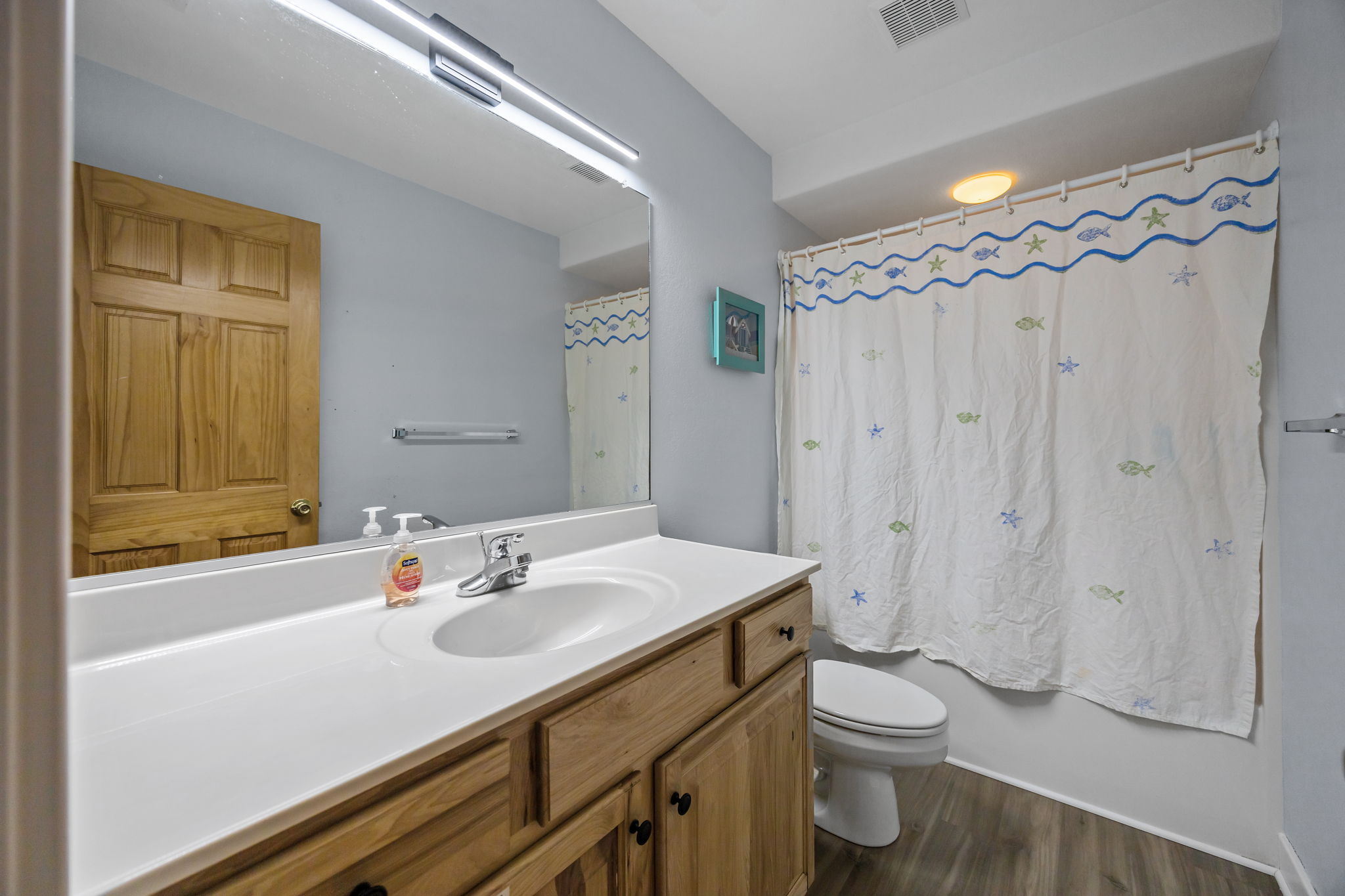 1st Floor Bath