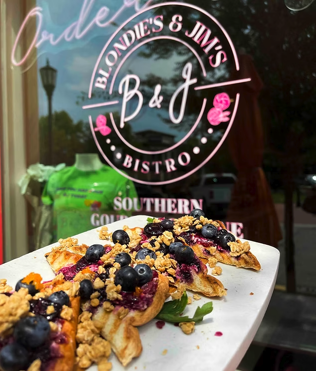 Discover the heart and soul of Southern cuisine at Blondie’s & Jim’s Bistro!
