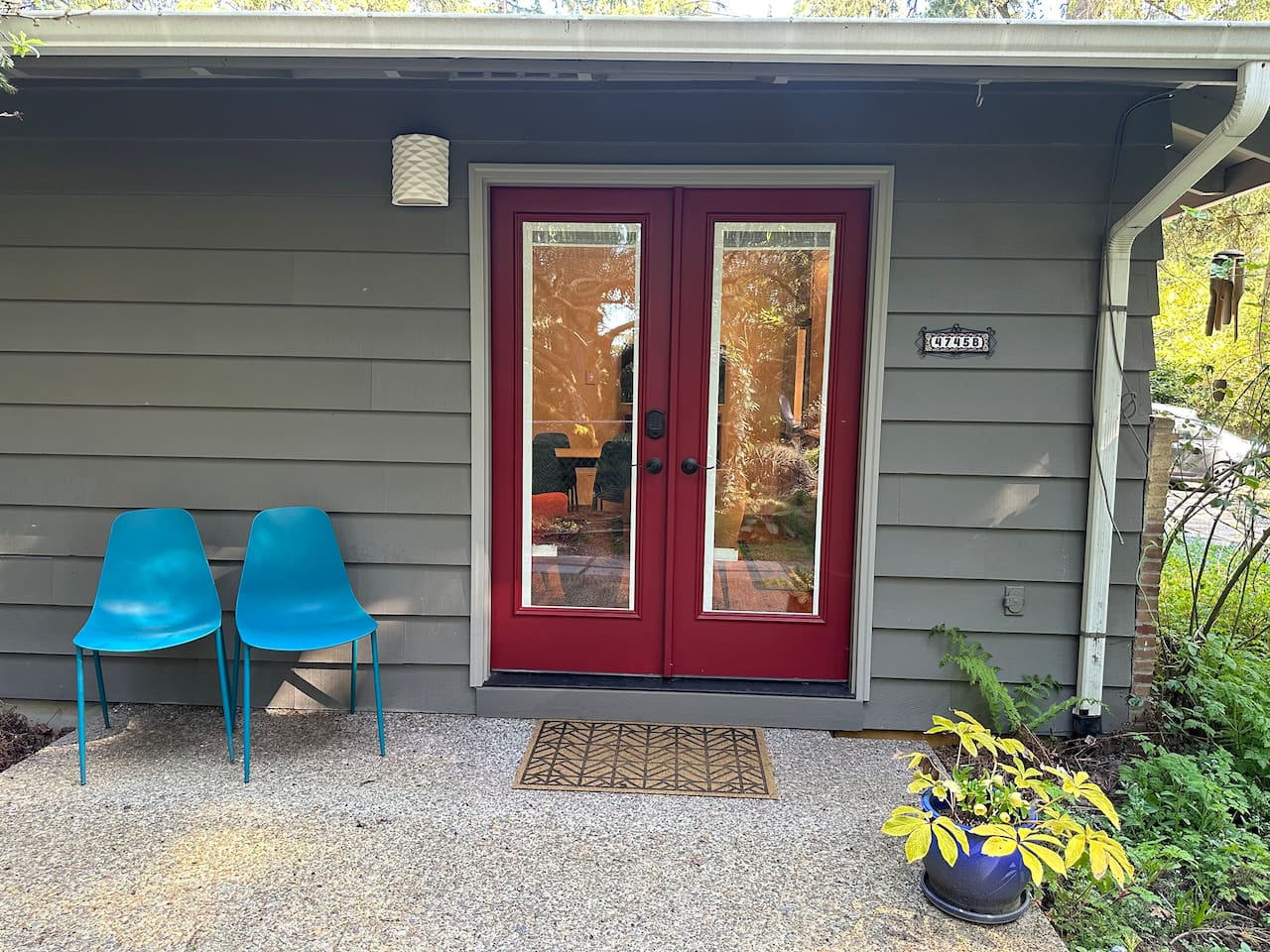 ADU Maplewood Garden Retreat Entrance