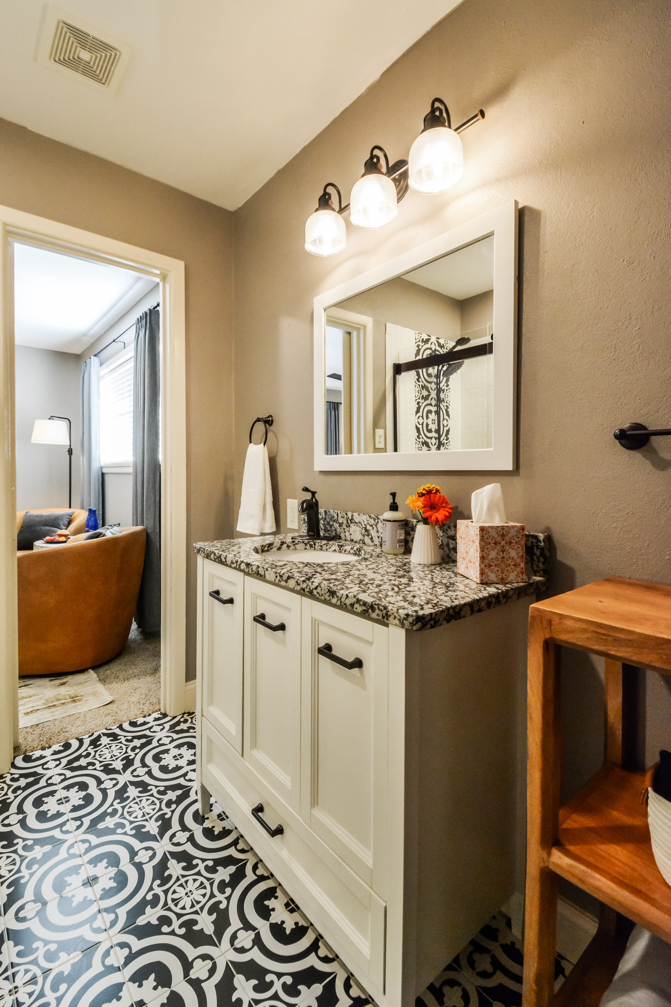 Master Bedroom Ensuite Bathroom