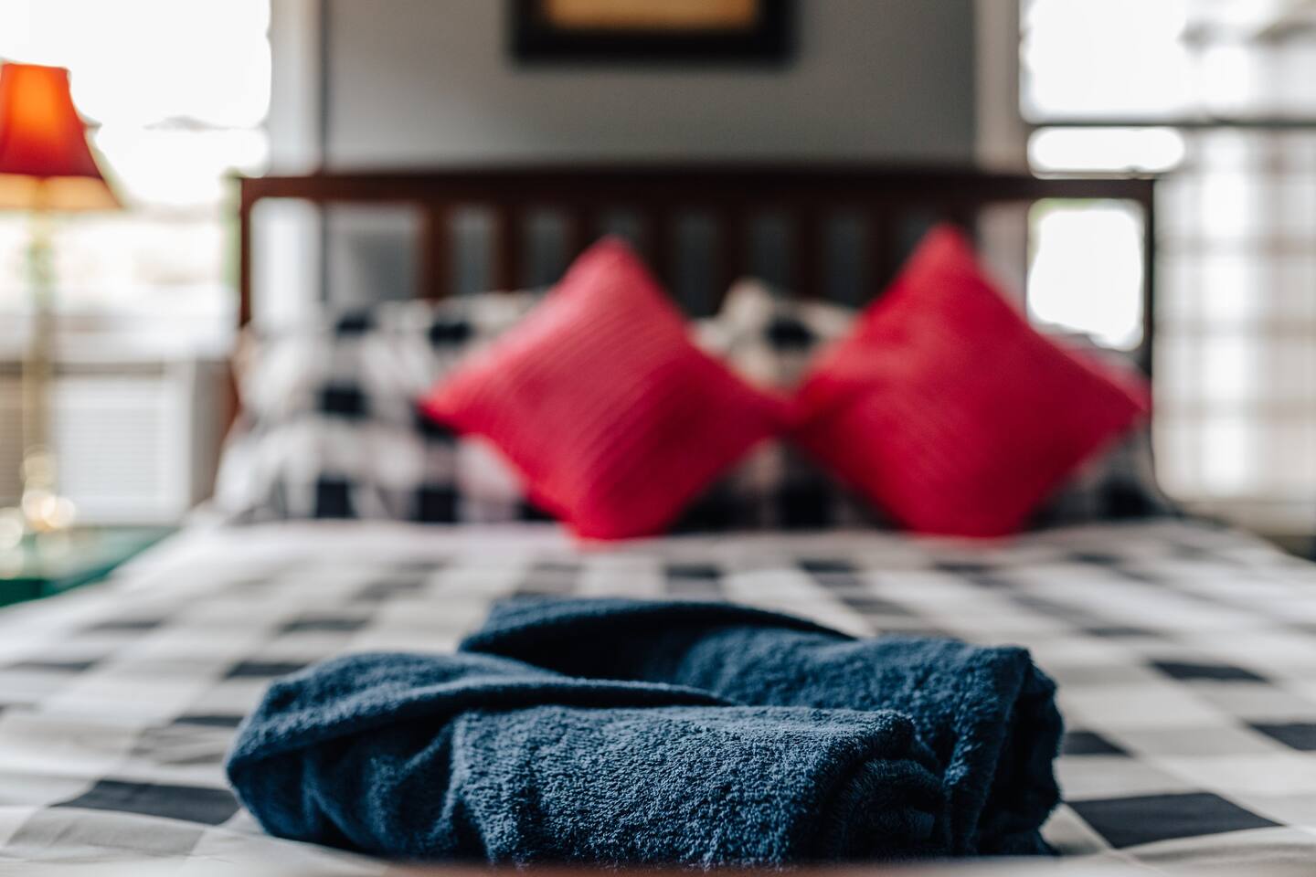 beautiful linens and decos in bedroom
