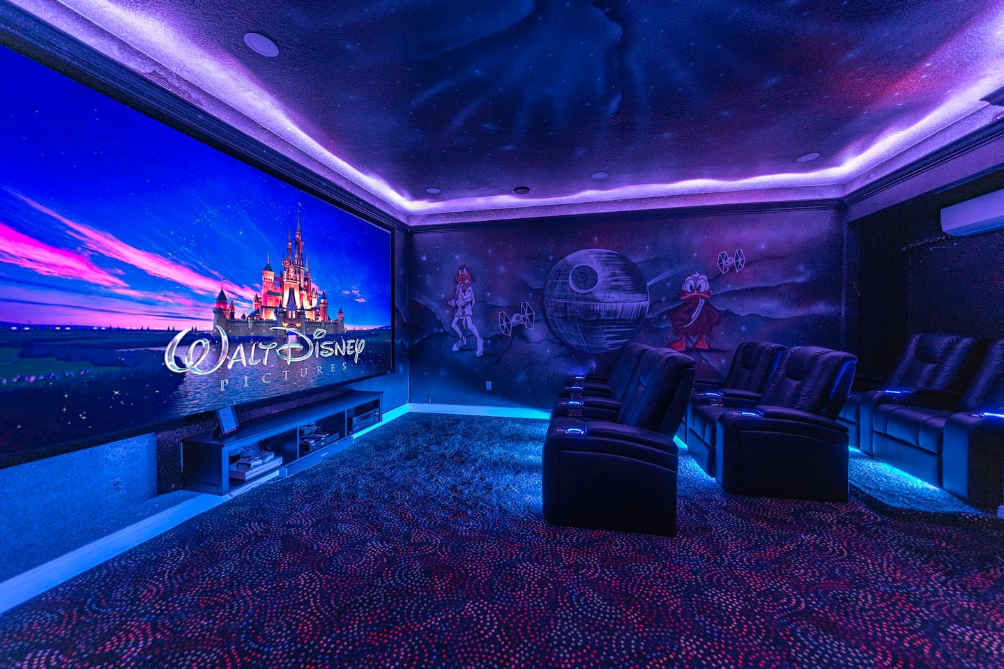 Mickey’s Jedi Retreat I (5bed/5bath Villa Sleeps 14) — Kissimmee, FL — vacation rental