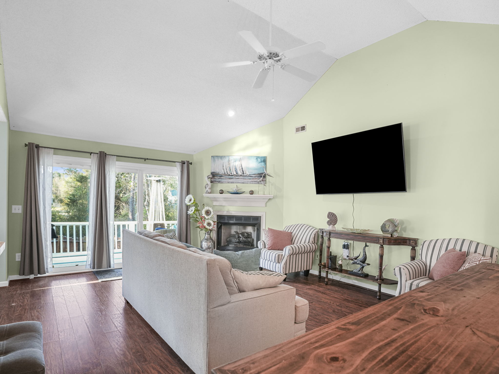 Great Room, Seating Area, TV