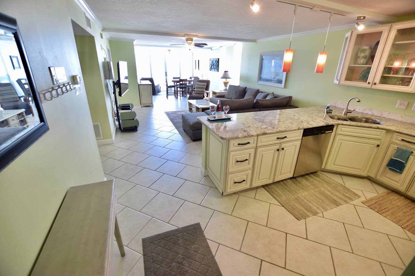 DOLPHIN POINT #601A
