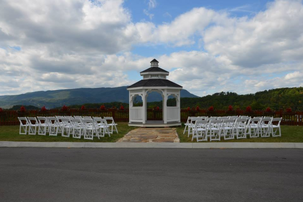Imagine this stunning backdrop for your special day!