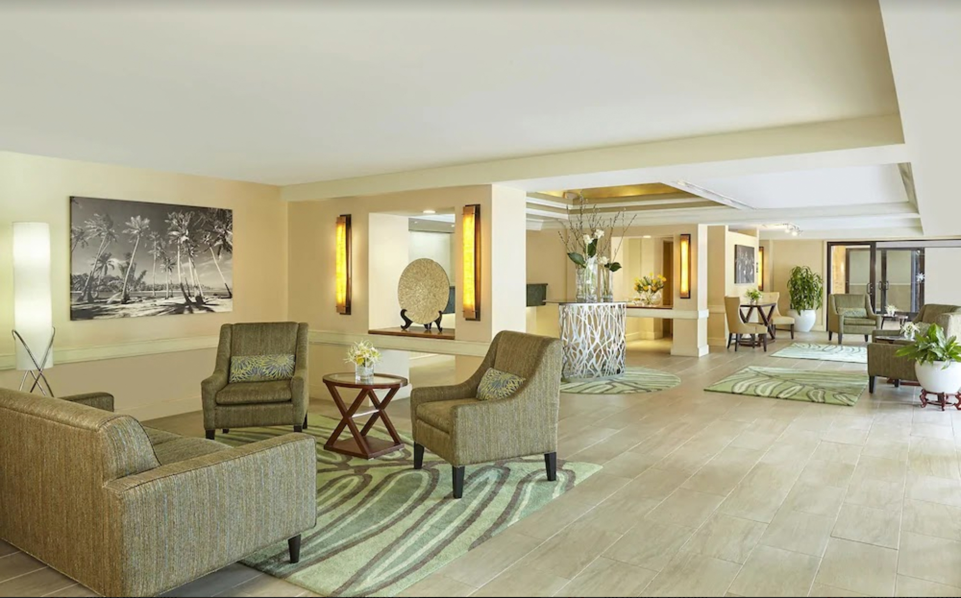 Aqua Palms Waikiki Lobby 
