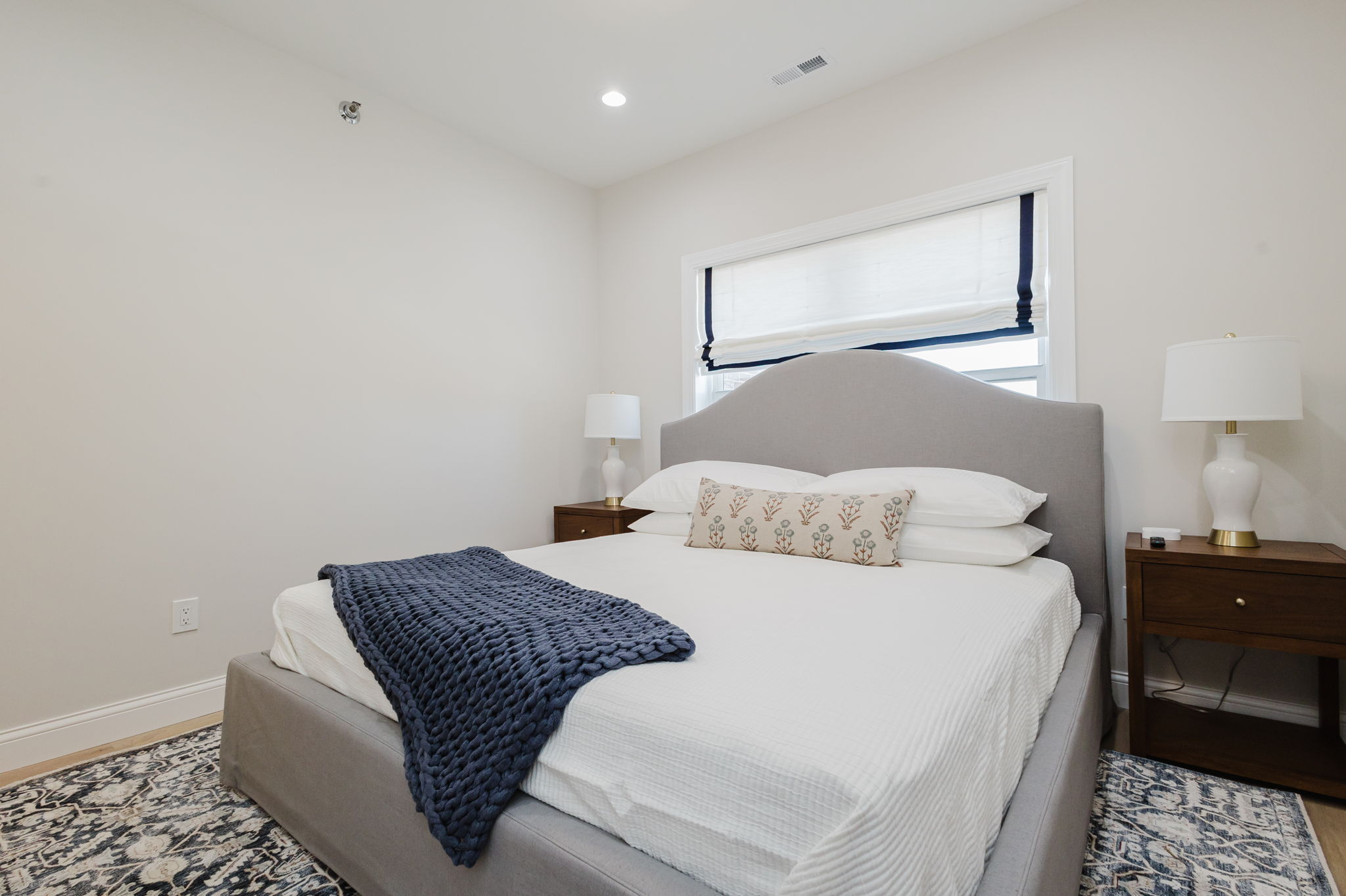 King bedroom with ensuite bathroom, perfect to end your day.