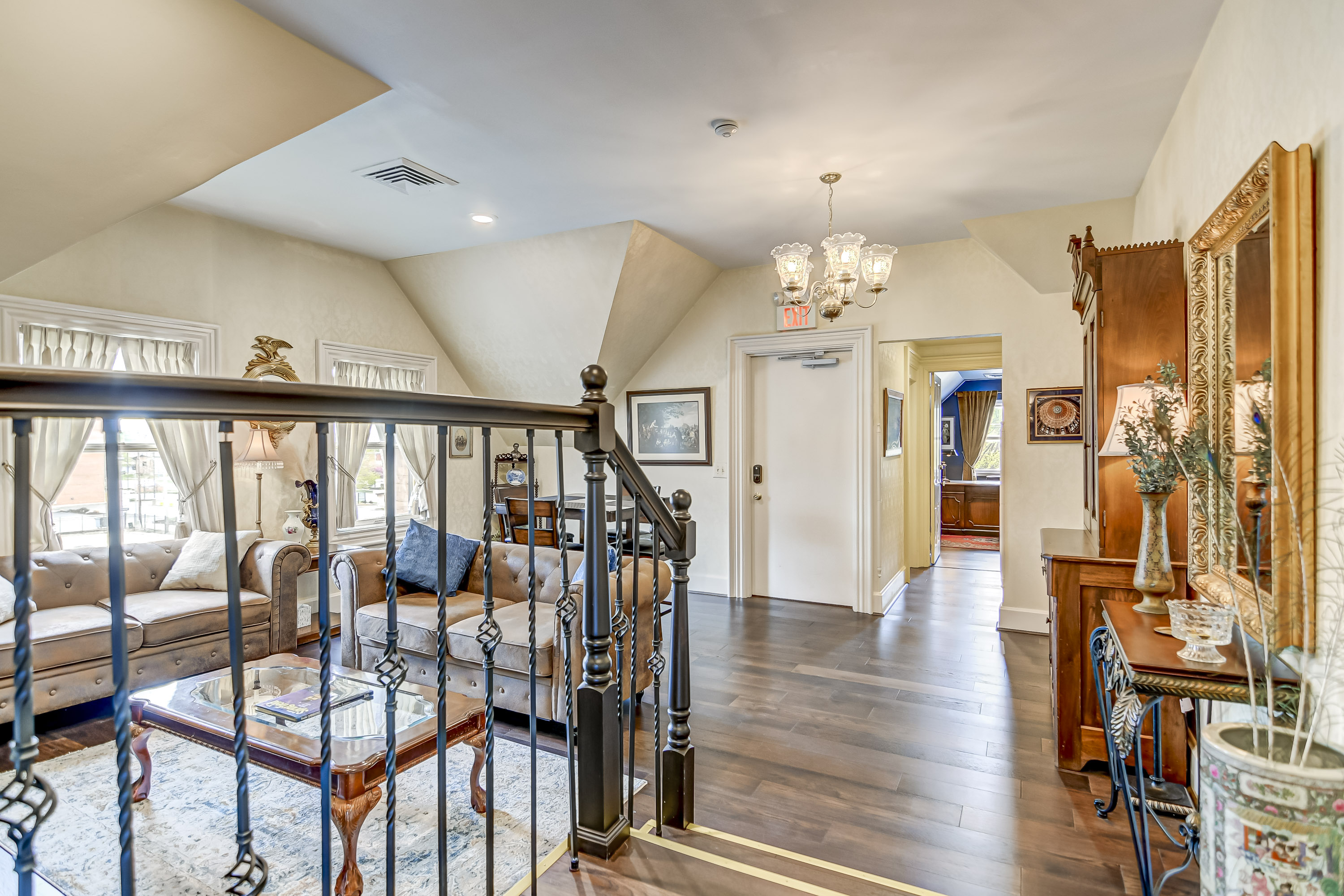 3rd Floor - Living Room