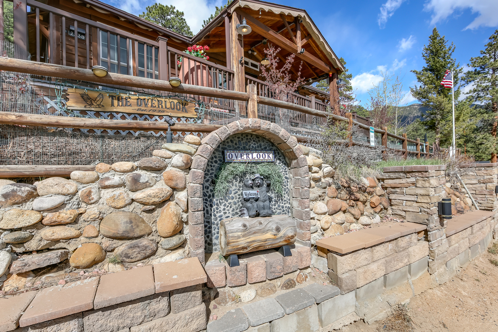 Welcome to The Overlook, A great place to unwind and overlook everything!