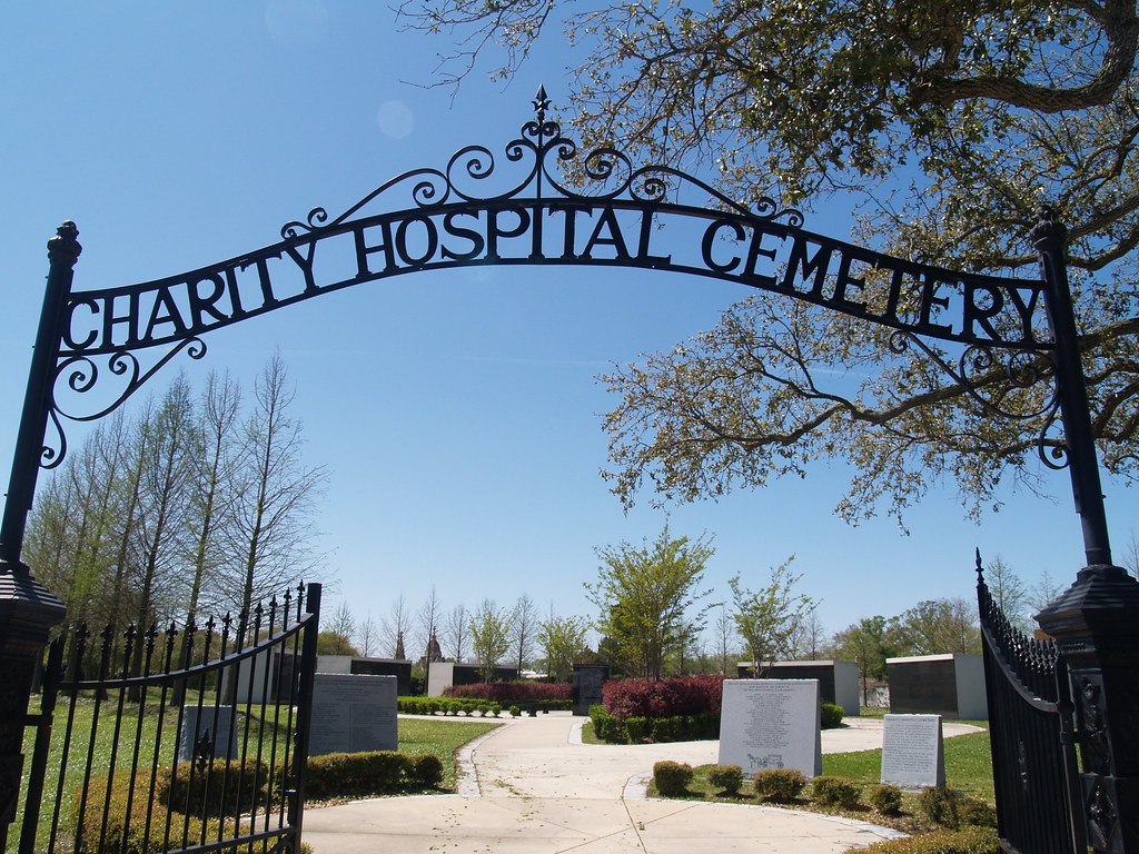 Many famous cemeteries, Katrina Memorial, The Mortuary all in walking distance ~5 blocks.