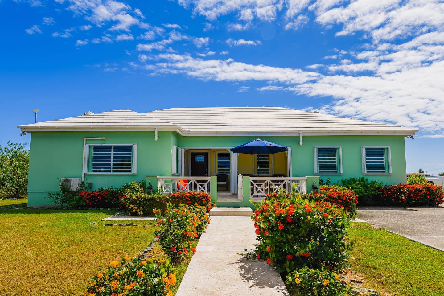 Welcome to Island Oasis (front view)