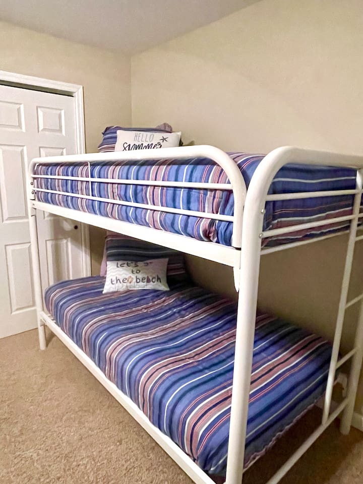 2nd Bedroom with Queen Bed and Twin Bunk Beds. TV, large closet