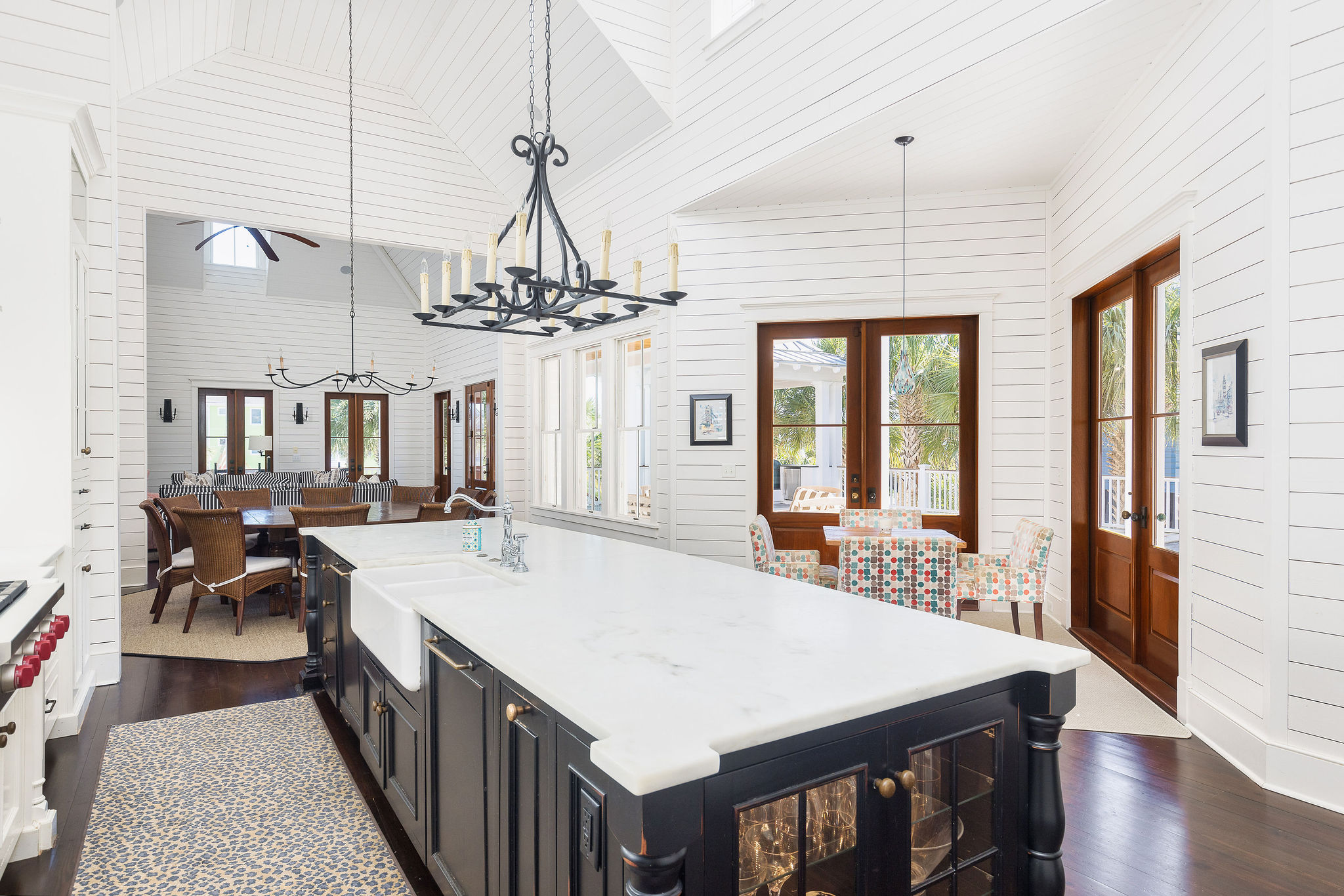 Luxury 6-Bedroom House with Pool - Steps To Beach 4