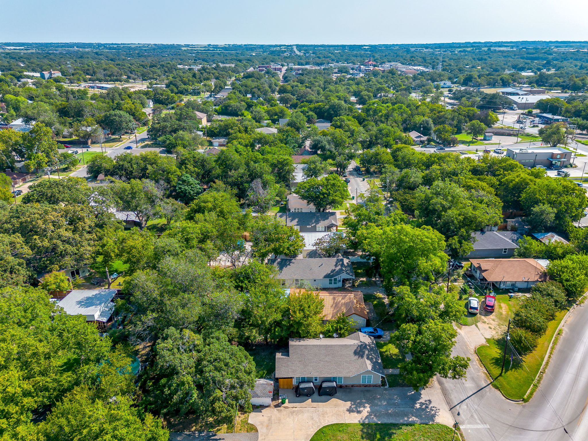 Experience the charm of Stephenville’s historic downtown, only 0.7 miles away. Shops, restaurants, and events are just down the road.