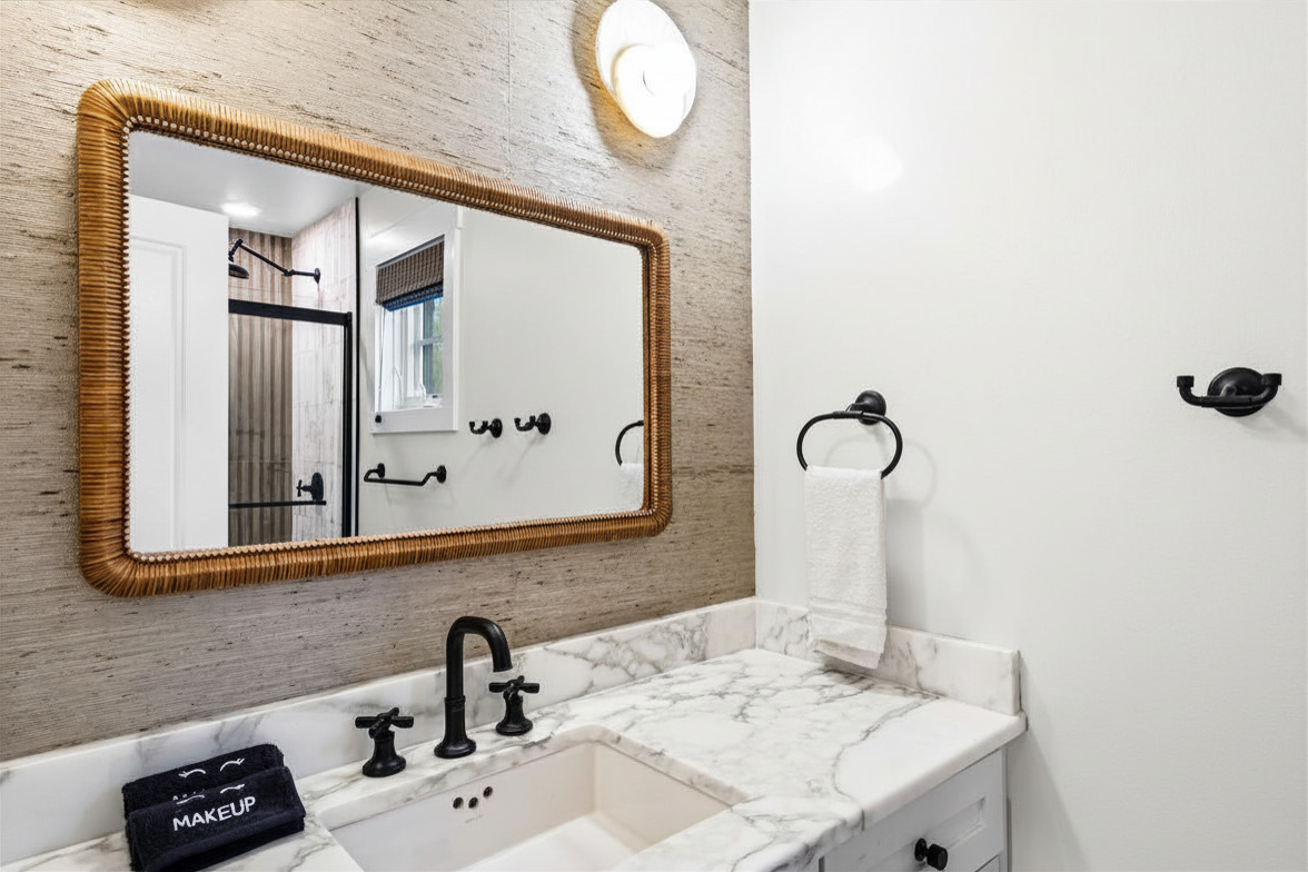 Ensuite Bathroom 2