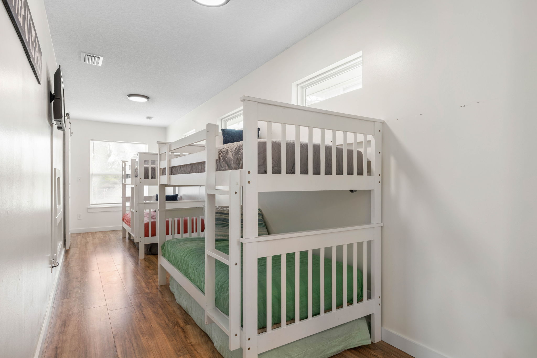 Bunk room setup is perfect for kids, cousins, and memorable family vacations.