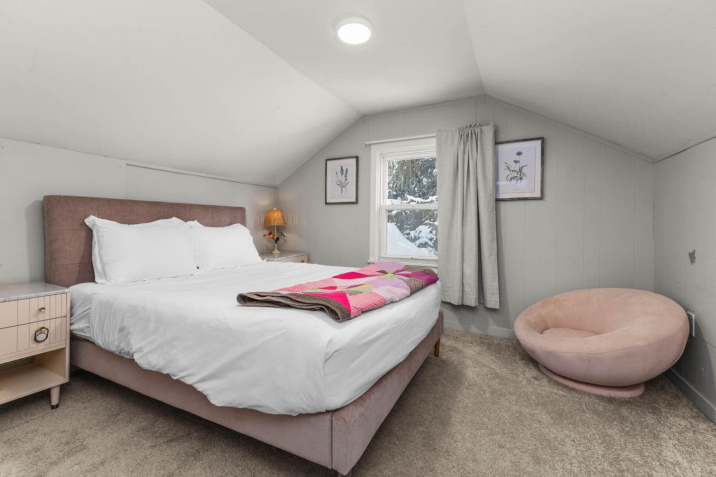 Upper Level - Second Level Bedroom #2 - Queen Bed