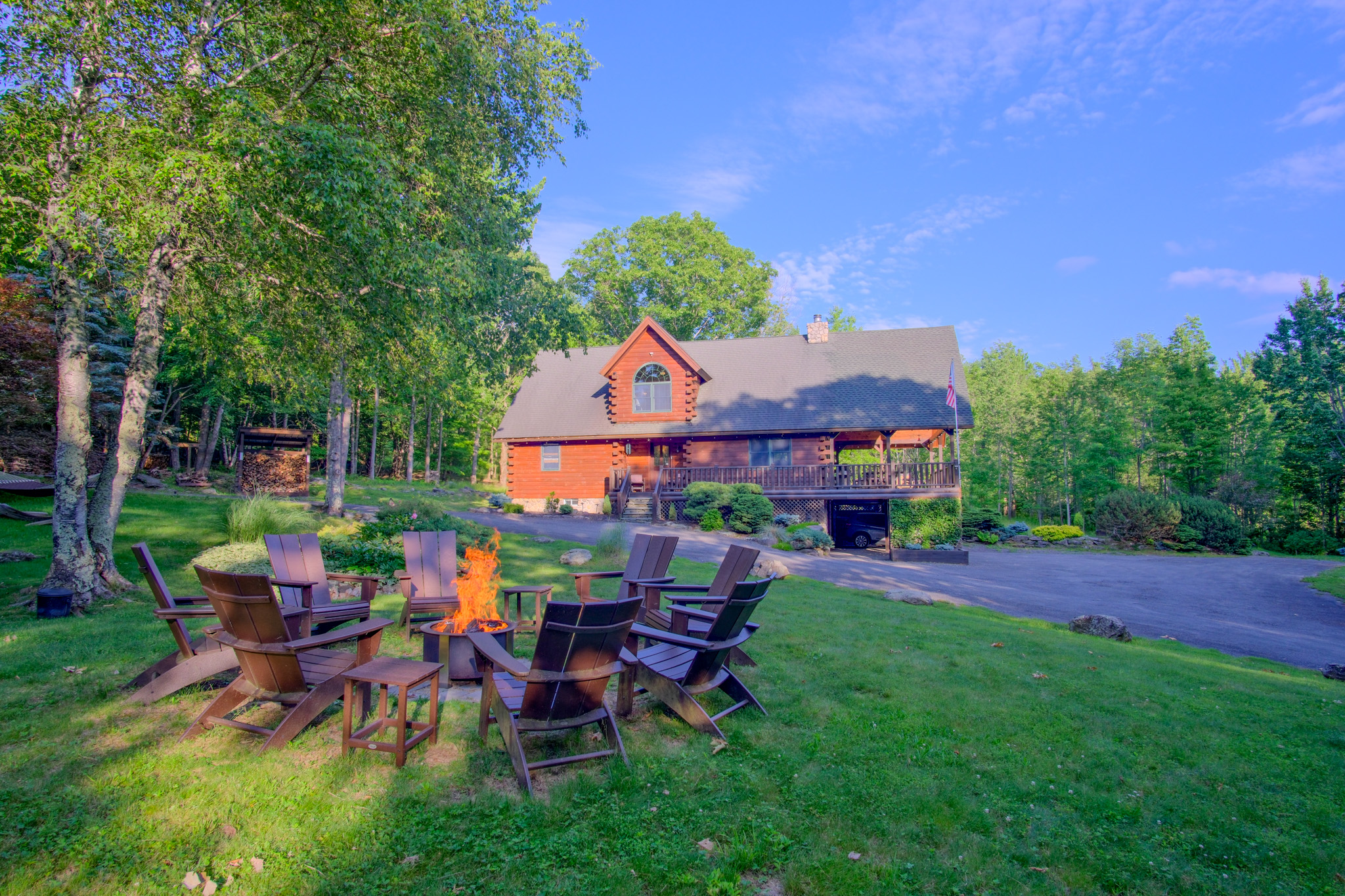 Enjoy our luxury designed, smokeless fire pit with modern Adirondack-style chairs, surrounded by the quiet yard and nature. Have a cocktail, make some s'mores... just enjoy the countryside living.