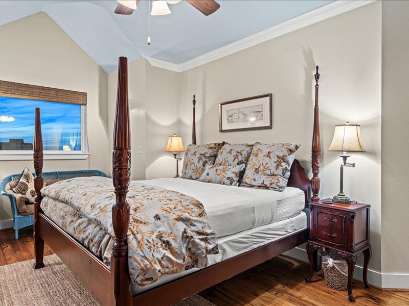 ae7ceefb386141c989419271796683df | Beachhouse | Texas | TX | Vacation Homes | Galveston | Crystal Beach | Kokomo | Breezy Days | Beachfront Elegance | Sunrise Serenity | Southern Sands Property Management, LLC