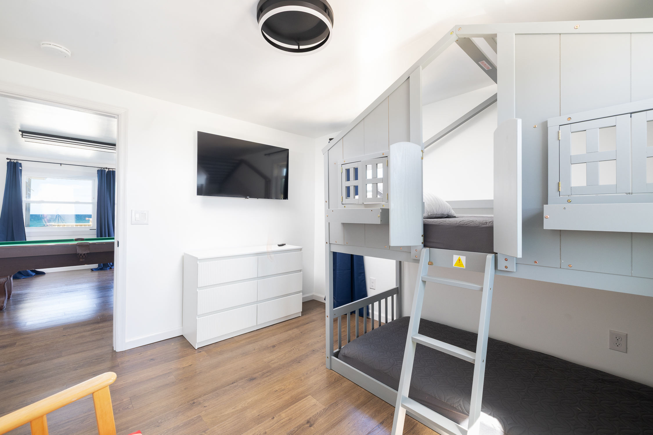 Bunk Bedroom - View from Inside