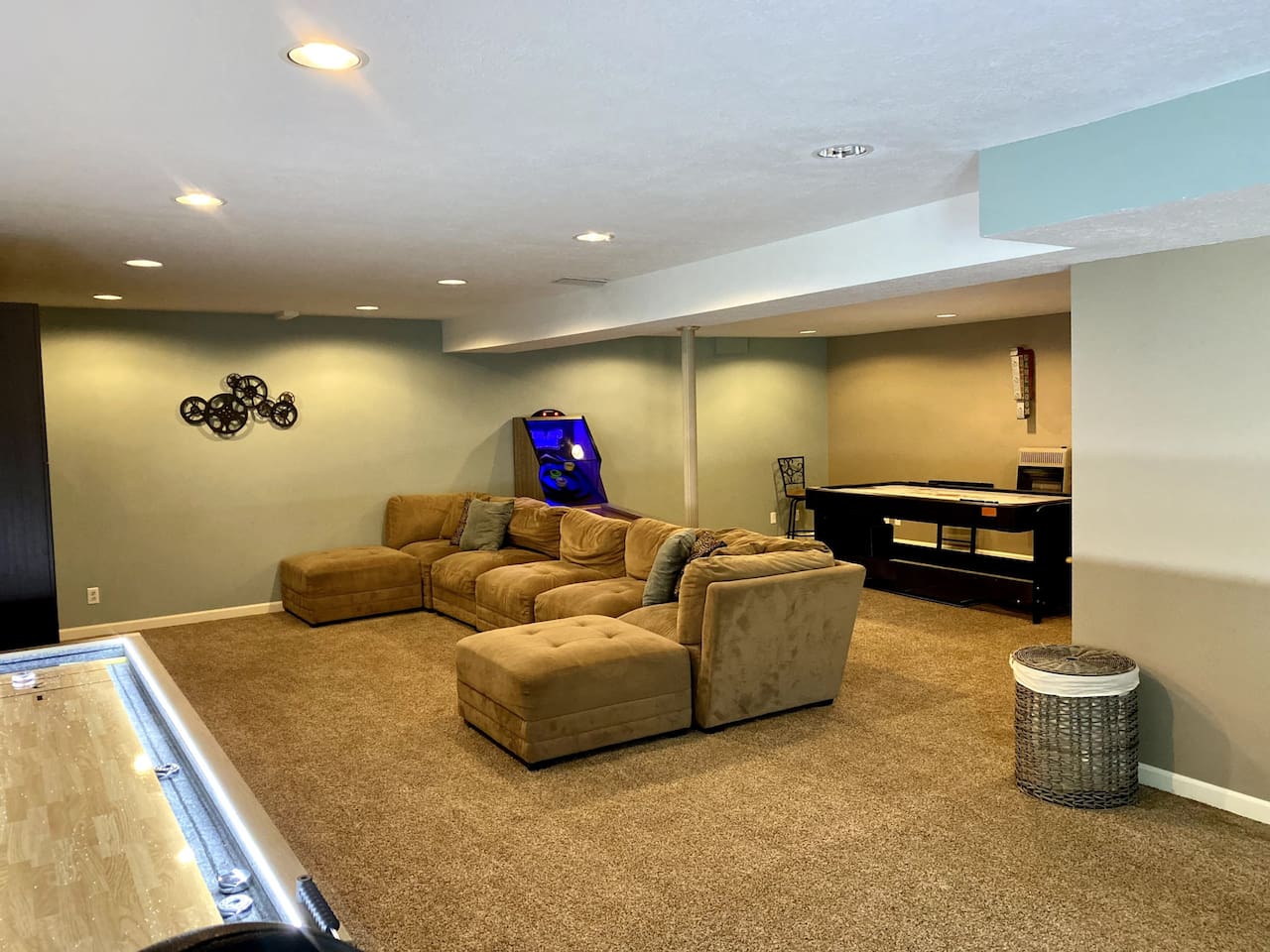 Living Room / Lounge