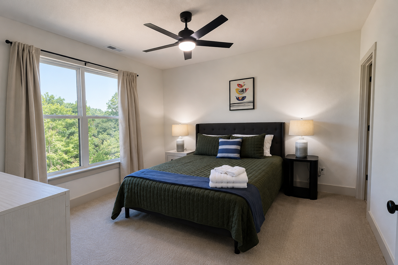 Queen bedroom