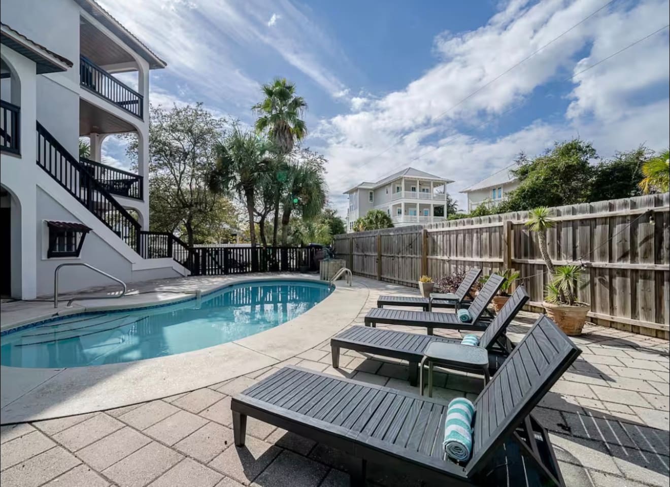 Sun loungers around the pool 