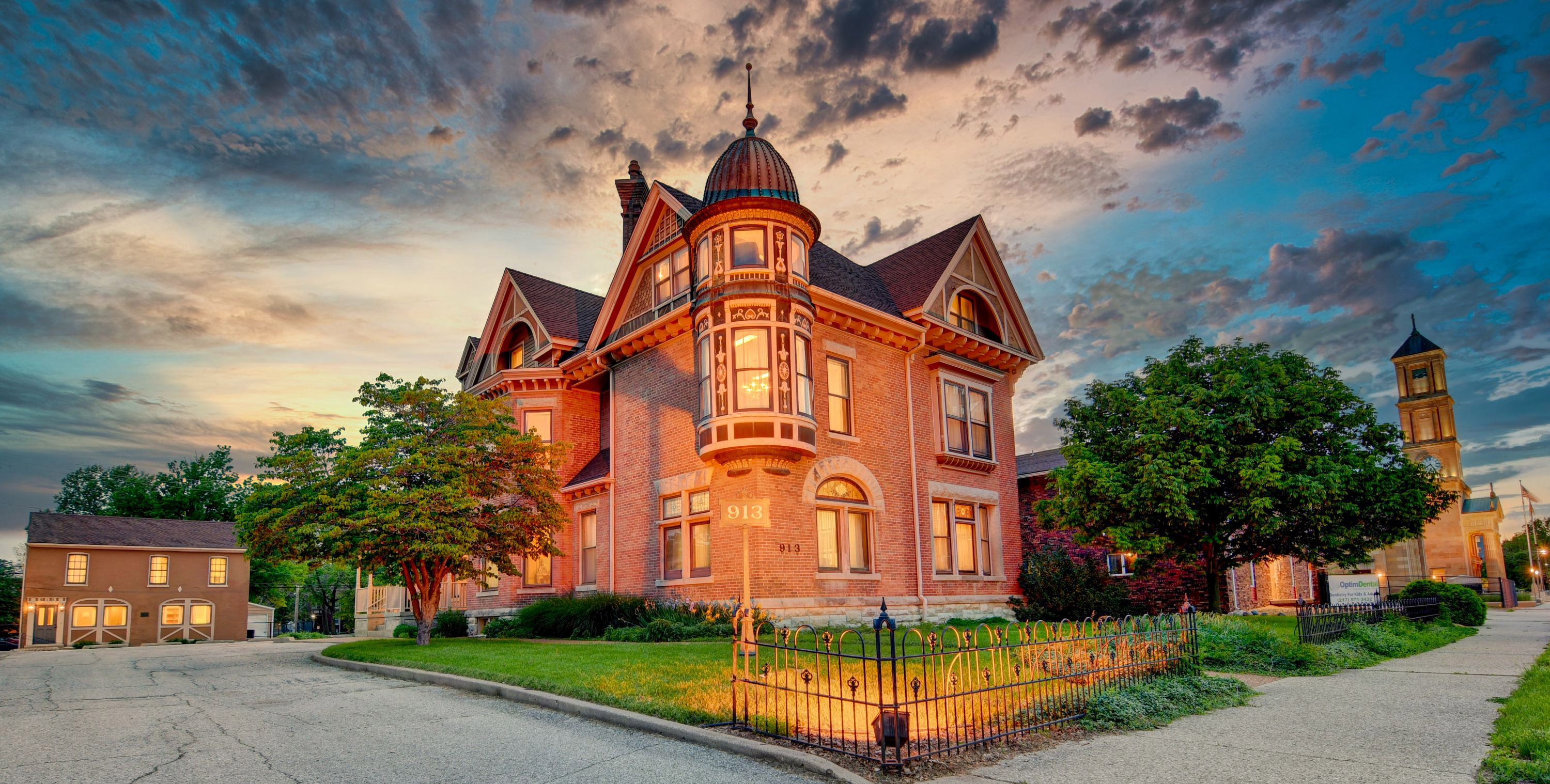 Bressmer Main House with Carriage House Behind