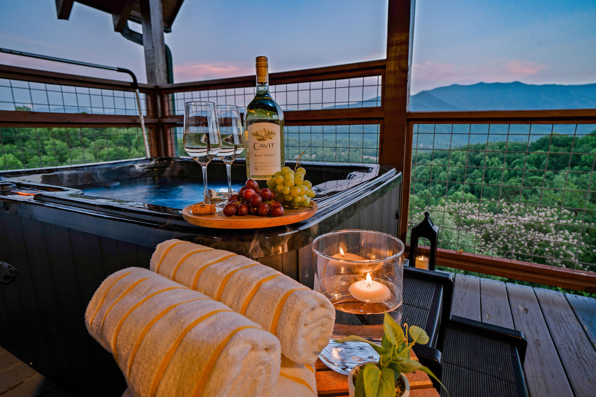 New hot tub with seclusion and privacy for a front row seat of the Smokies