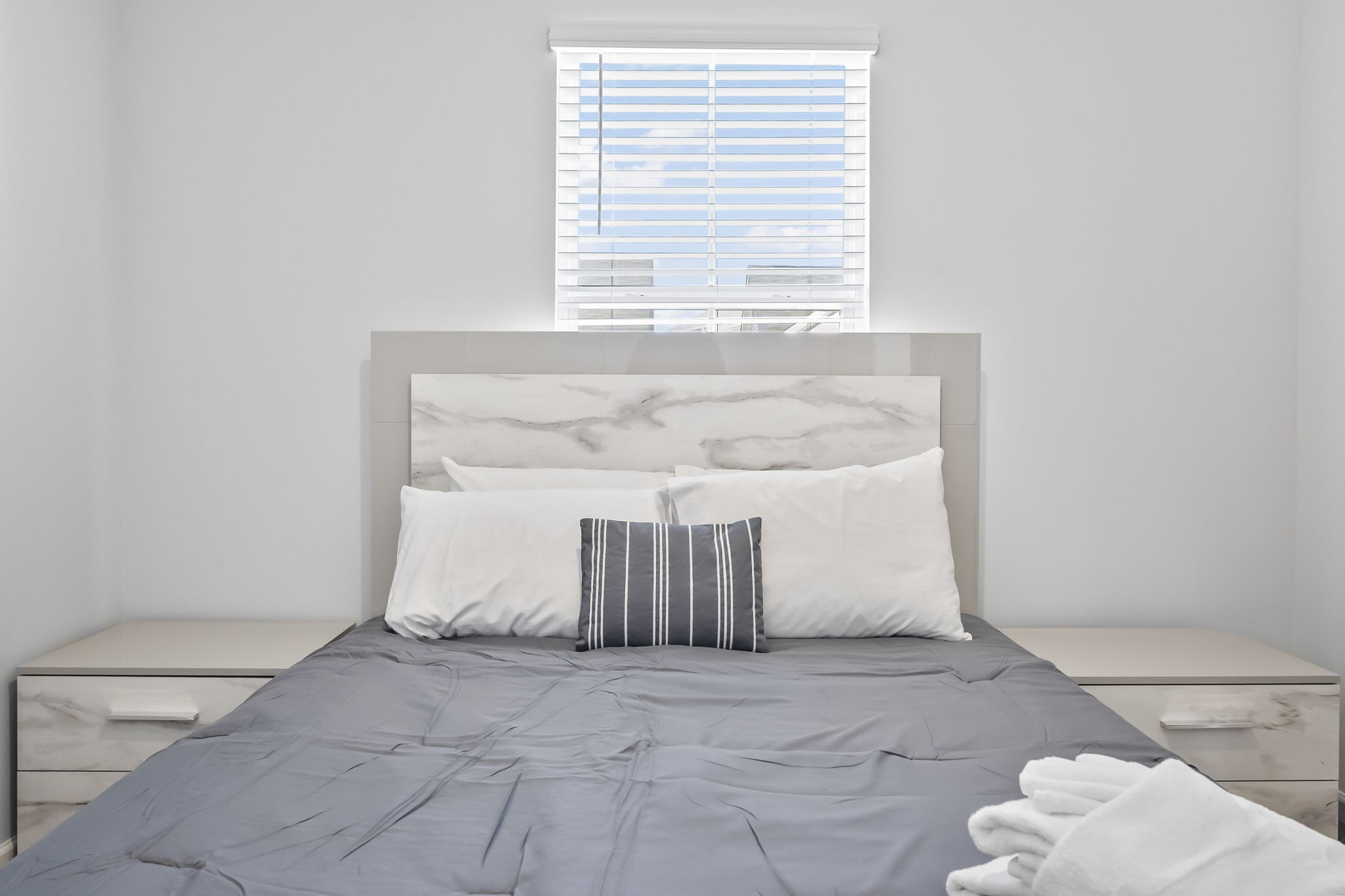 Upstairs Bedroom with queen bed