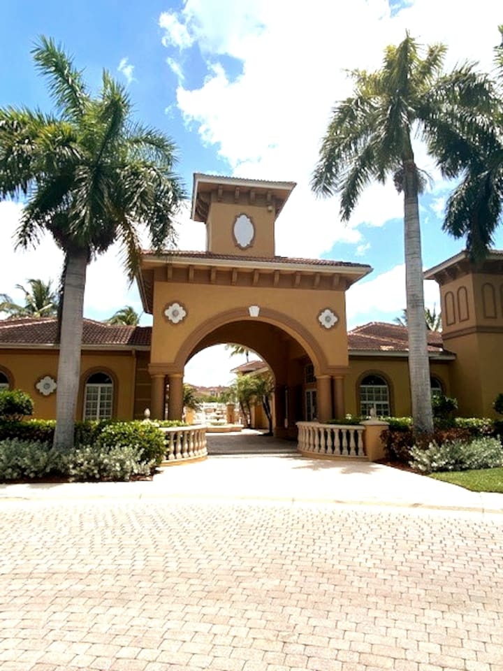 Entrance to the Clubhouse