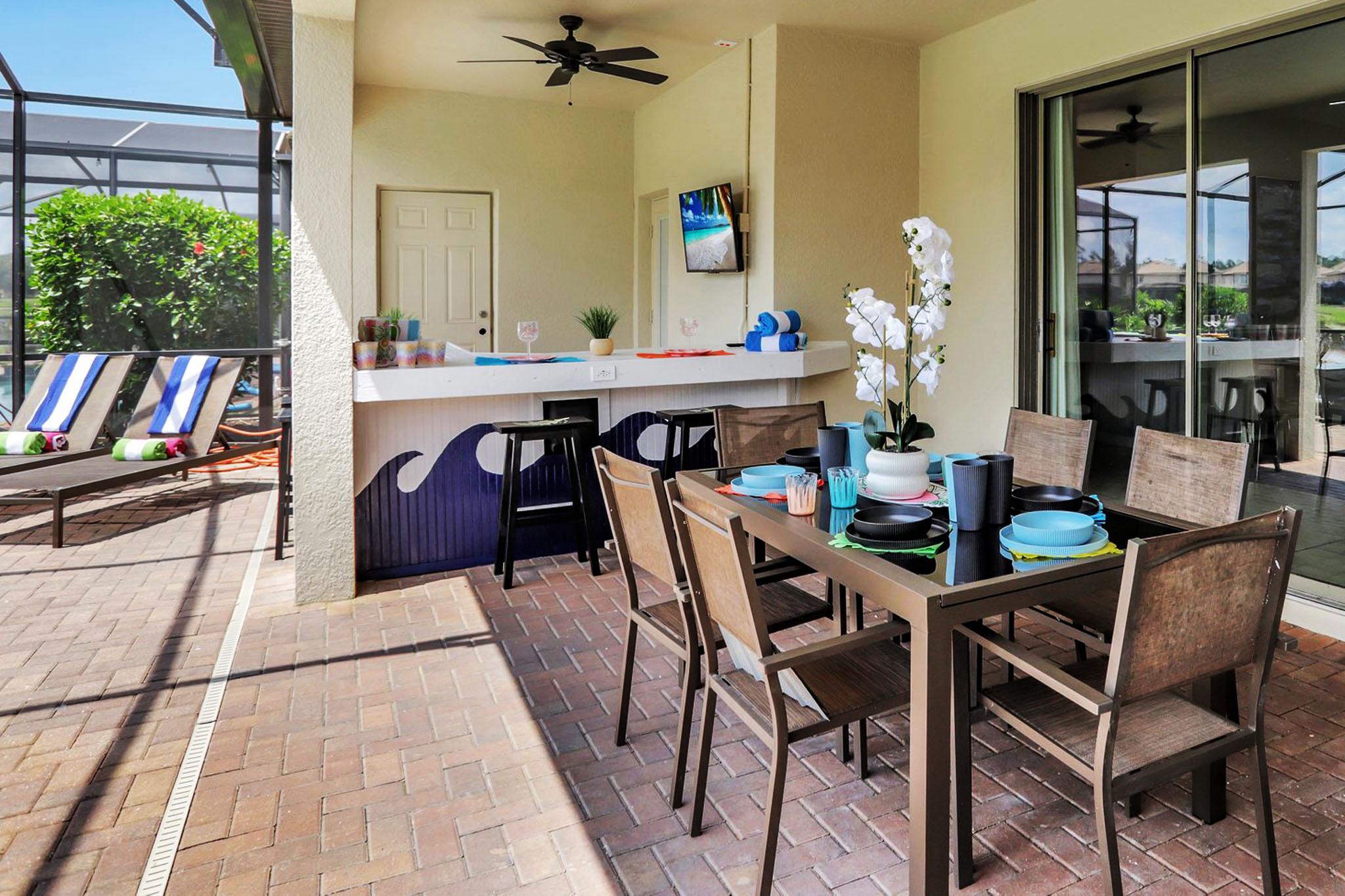 Plenty Of Seating Under The Lanai