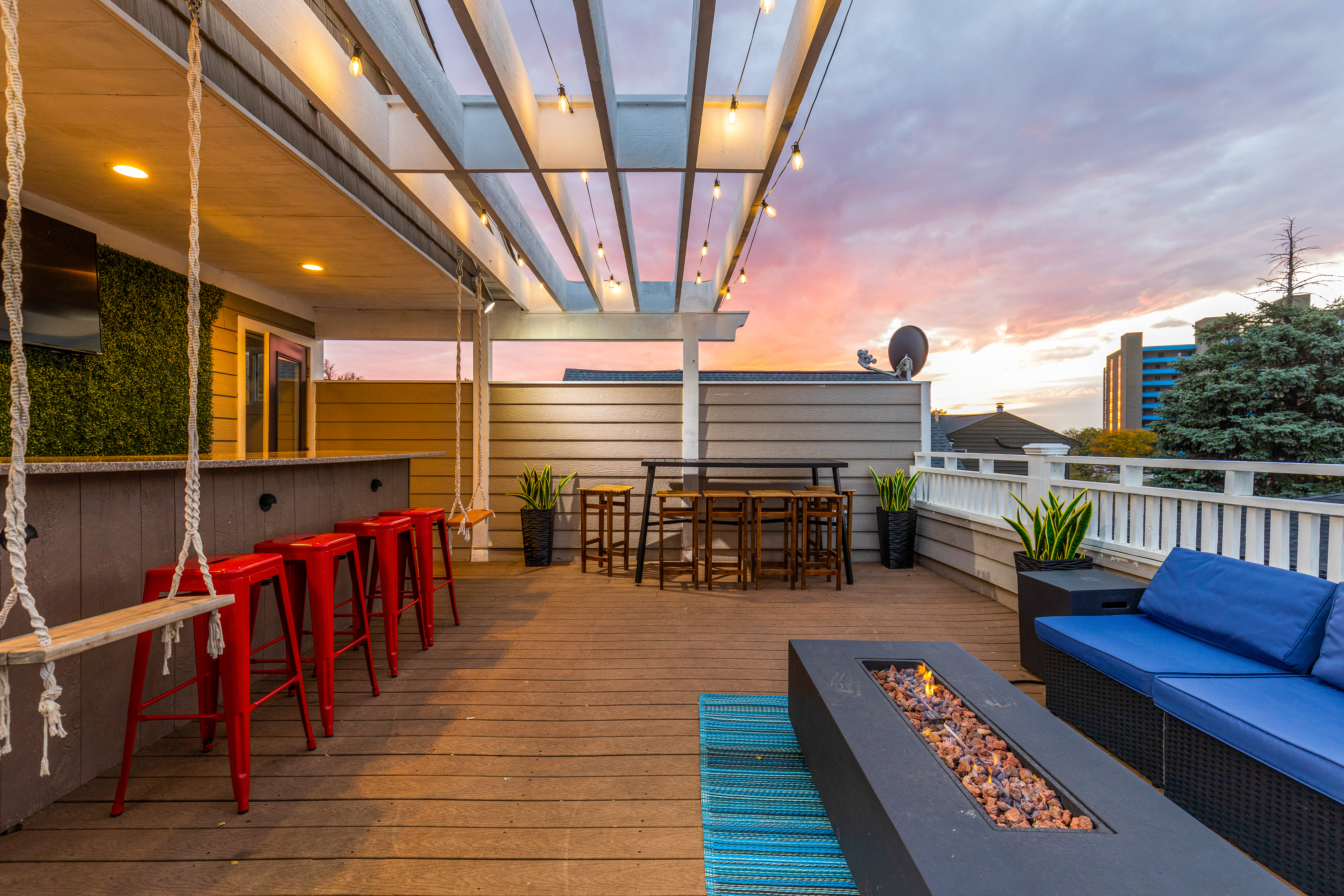 The RoofTop Skybar @ Lake Avenue Mansion #2 — Michigan City, IN — vacation rental