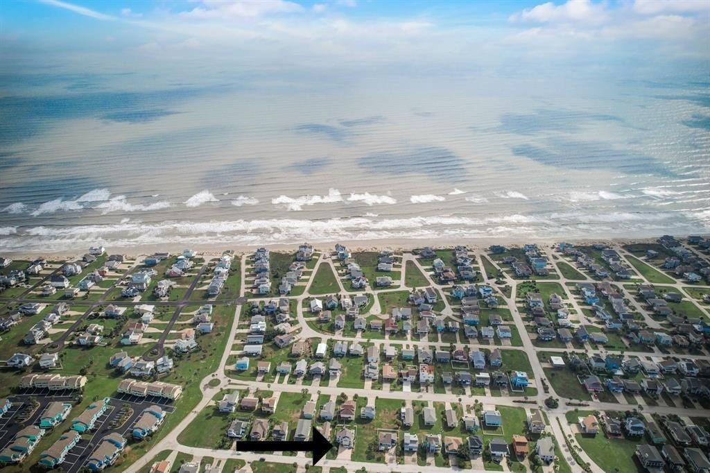 af64fd070f924f4689688cdb9e20ffd3 | Beachhouse | Texas | TX | Vacation Homes | Galveston | Crystal Beach | Kokomo | Breezy Days | Beachfront Elegance | Sunrise Serenity | Southern Sands Property Management, LLC