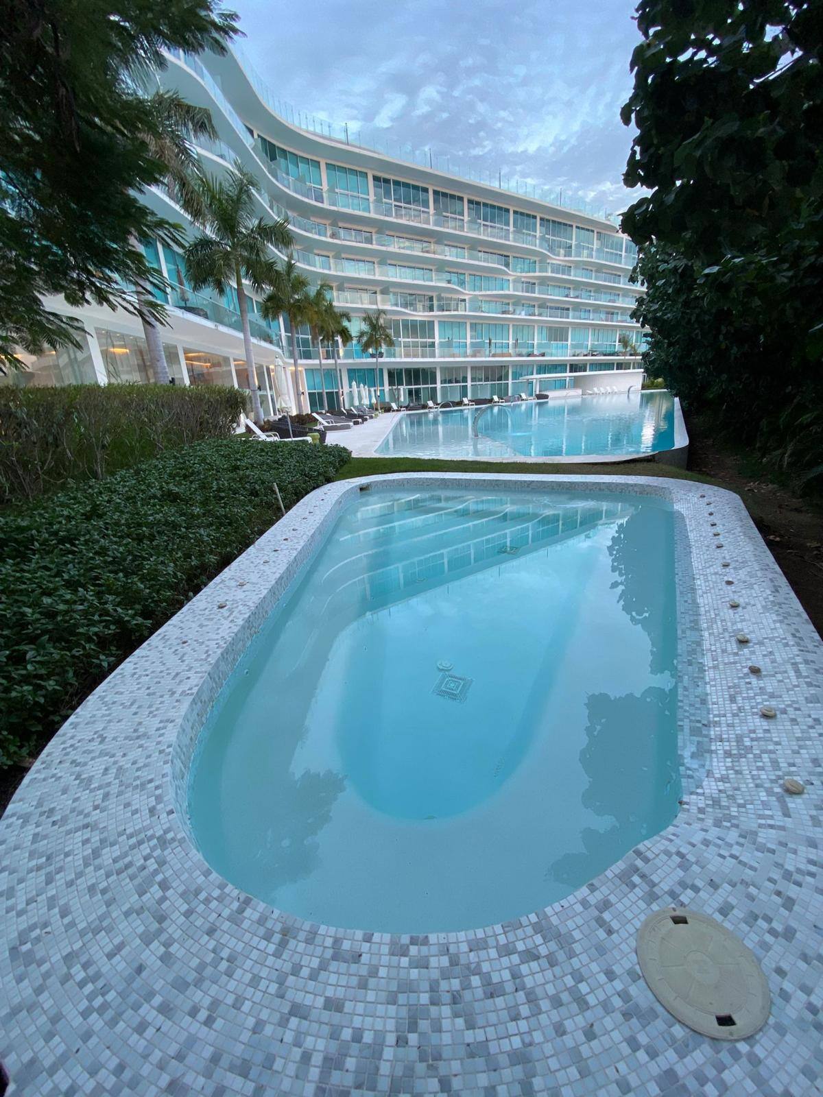 Lower-Level Jacuzzi
