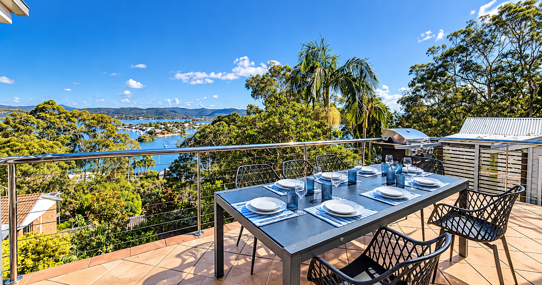 Carinya Coastal Escapes | Bay Views & Bouddi holiday home in Daleys Point