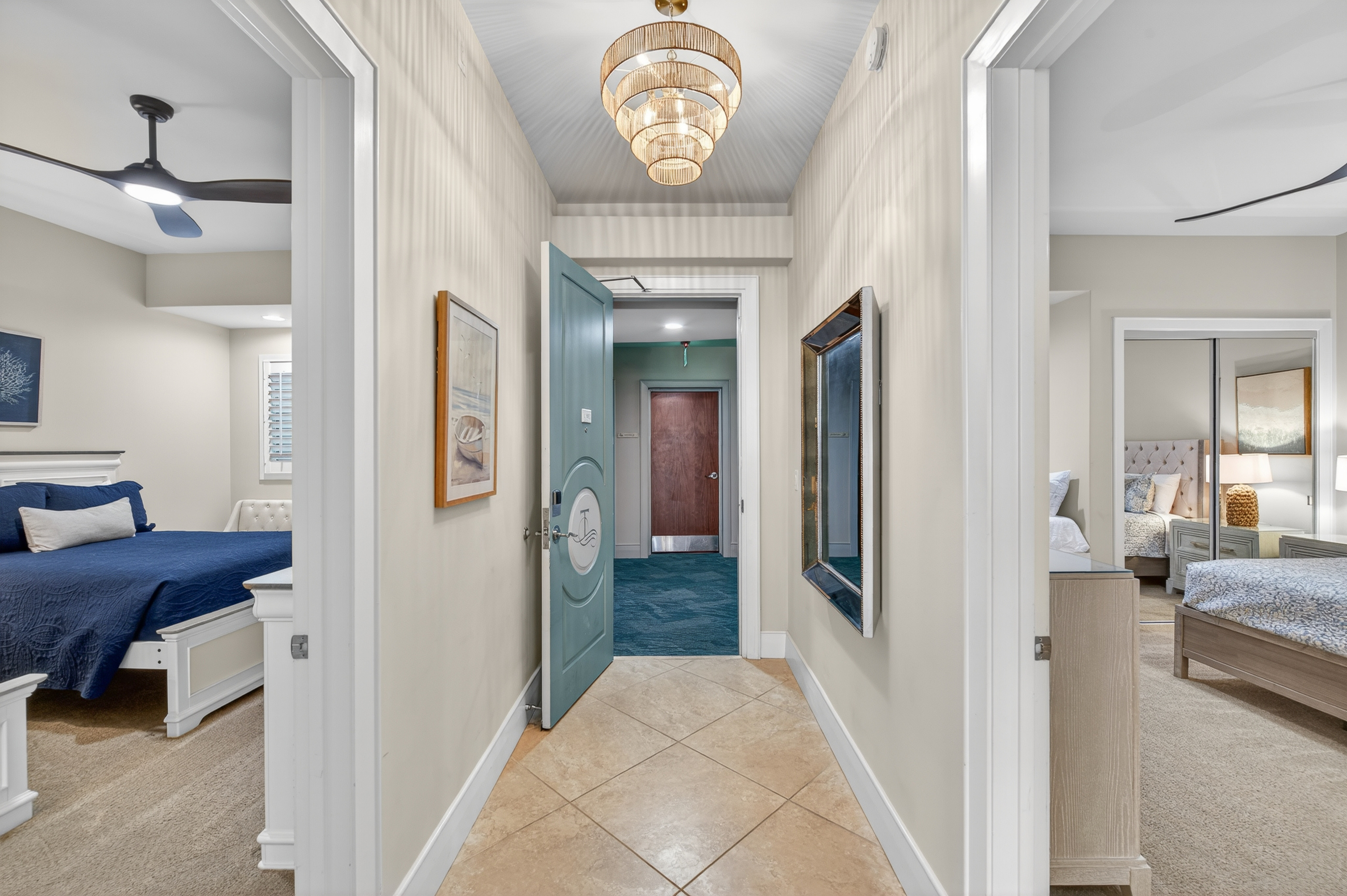 Hall / entry