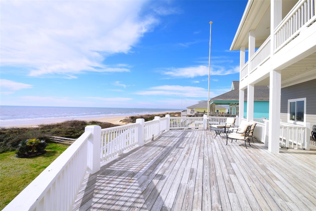 b079f5c03d0748d3bd762faf85c4cd65 | Beachhouse | Texas | TX | Vacation Homes | Galveston | Crystal Beach | Kokomo | Breezy Days | Beachfront Elegance | Sunrise Serenity | Southern Sands Property Management, LLC