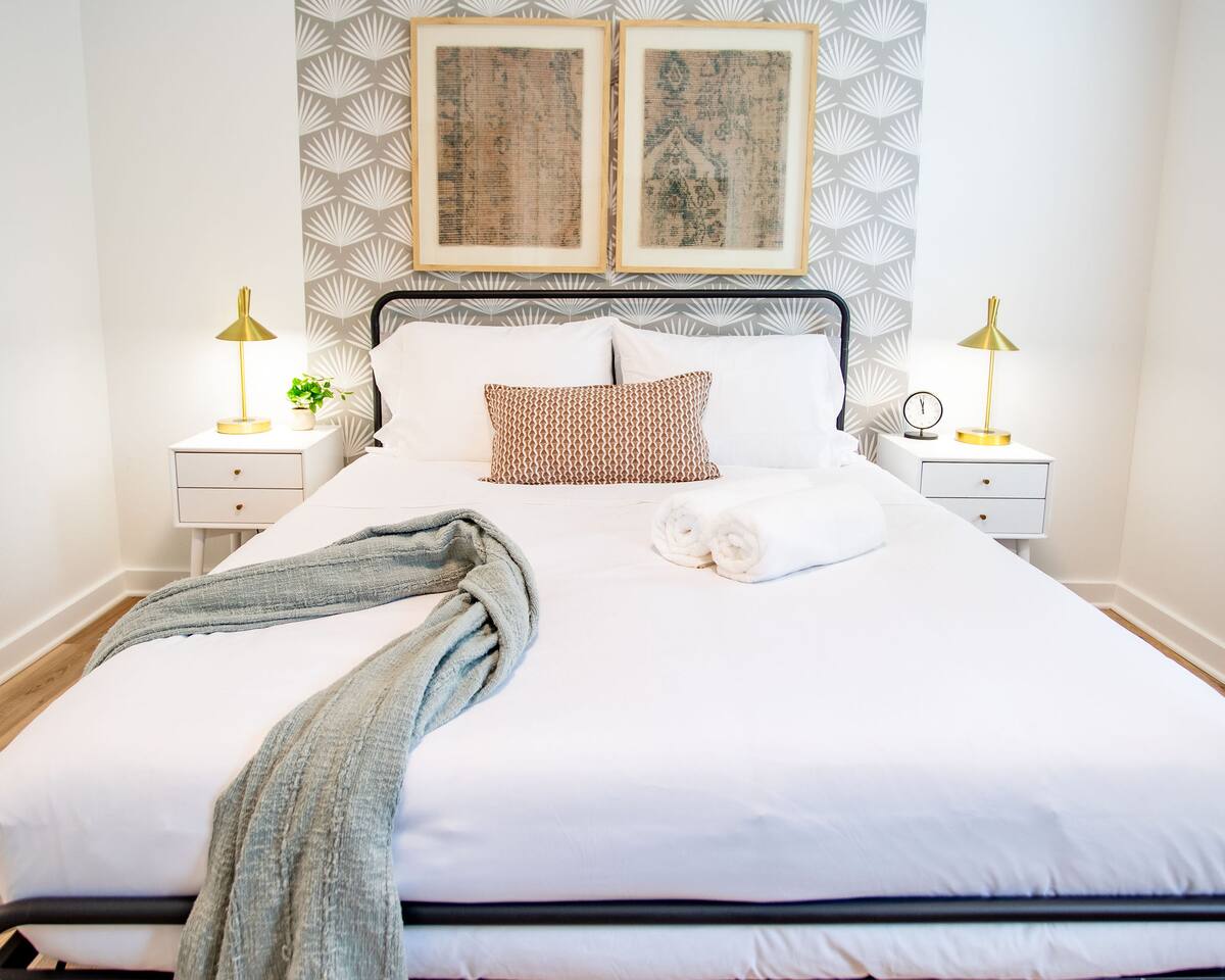 Bed details